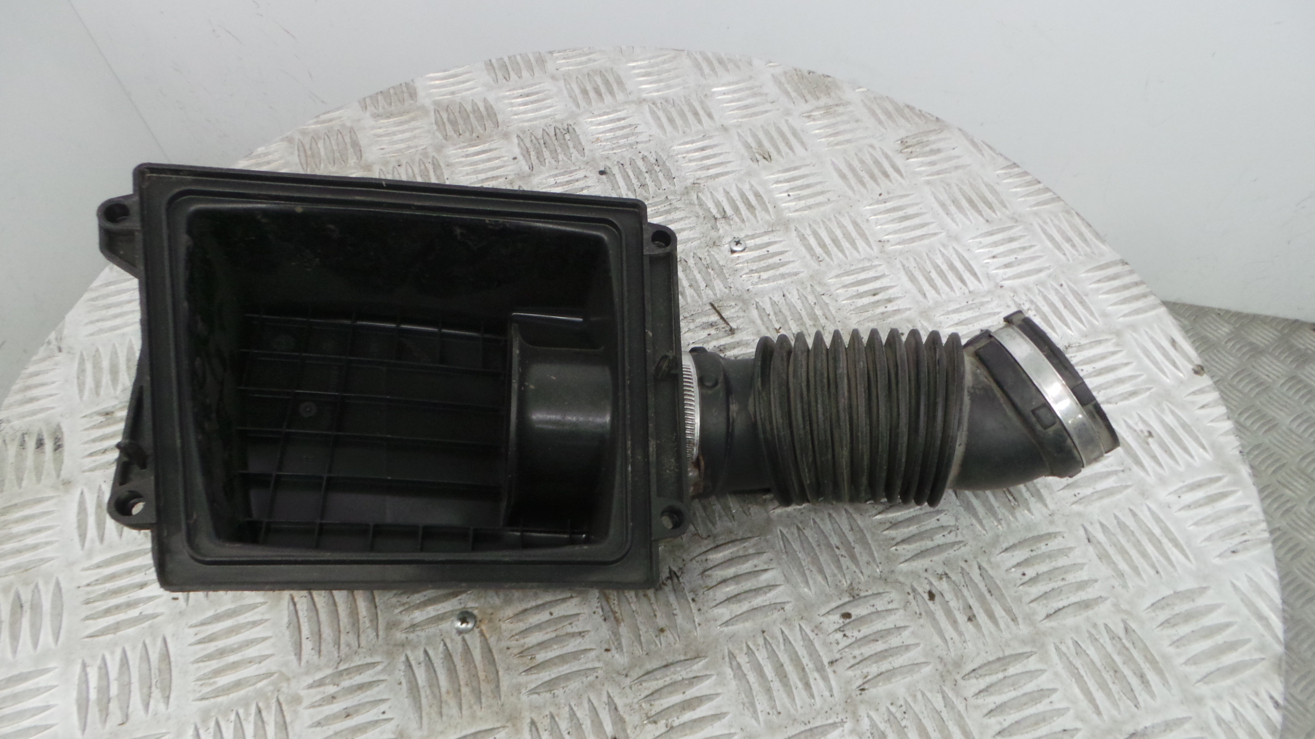 Caixa Filtro de Ar N04039D156 - FORD FIESTA VI (CB1, CCN)-33637976