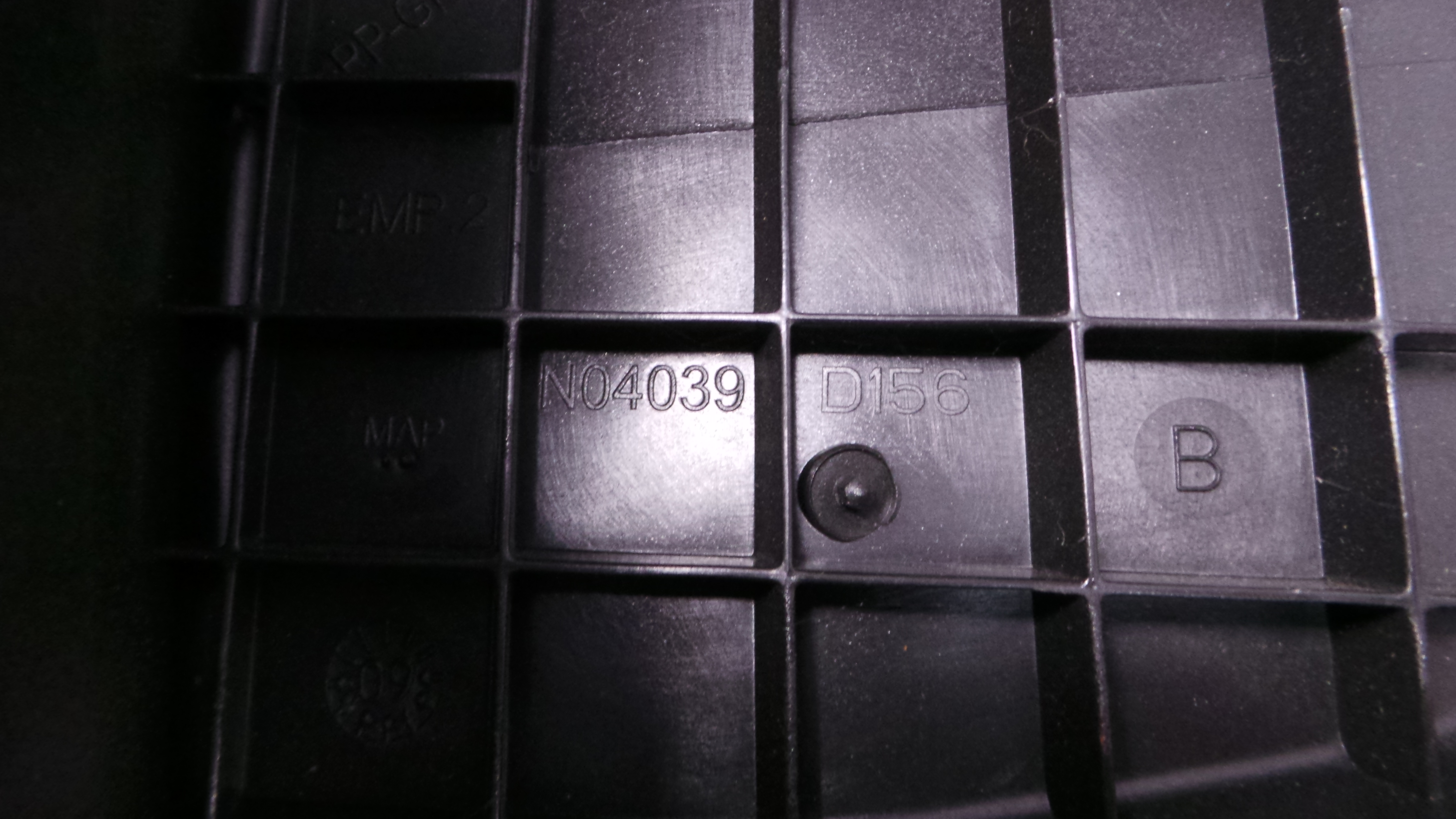 Caixa Filtro de Ar N04039D156 - FORD FIESTA VI (CB1, CCN)-33637976