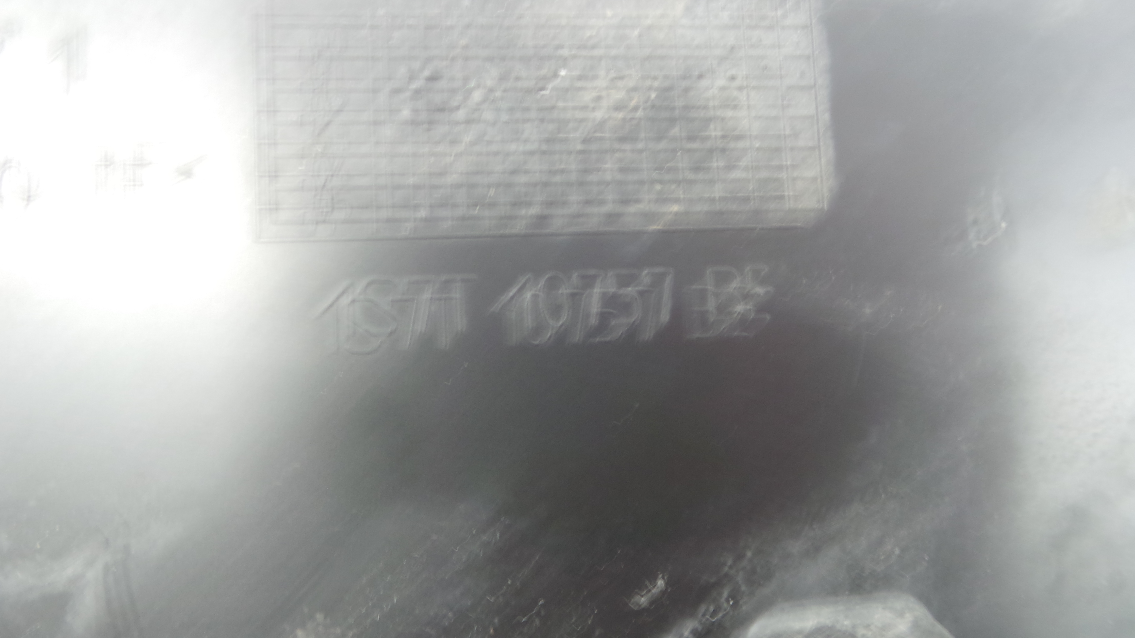 Base da Bateria 1S7T-10757-BE - FORD MONDEO III (B5Y)-33637981