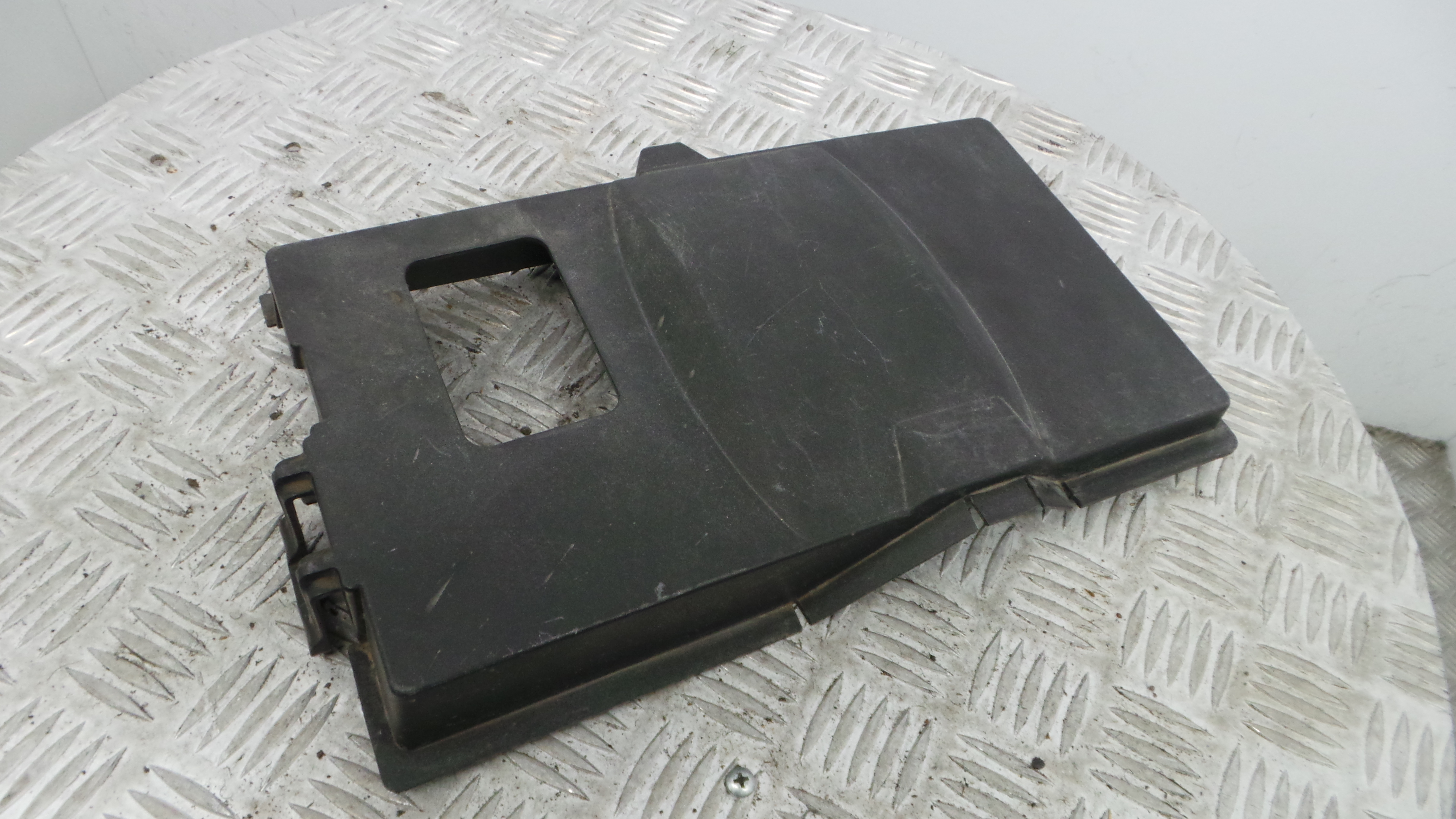 Tampa da Bateria 3M51-10A659-BH - FORD FOCUS II (DA_, HCP, DP)-33637986