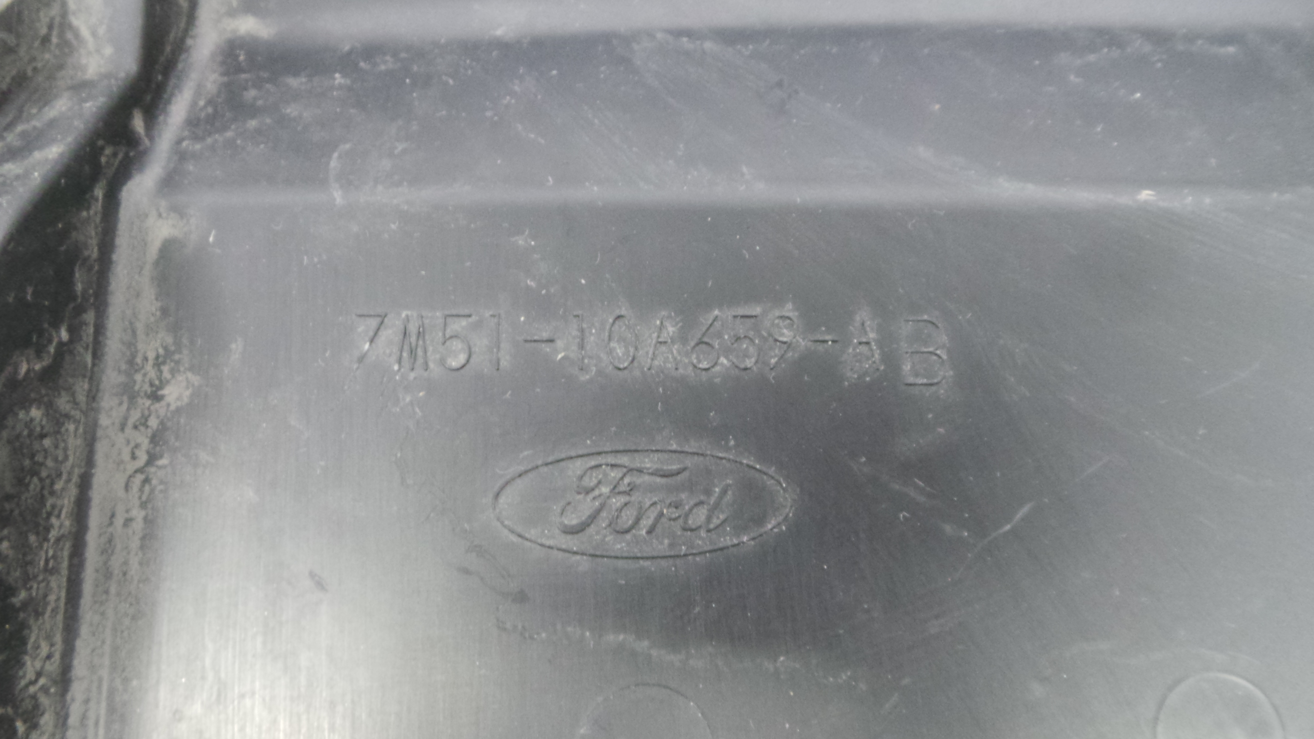 Tampa da Bateria 7M51-10A659-AB - FORD FOCUS II (DA_, HCP, DP)-33637989