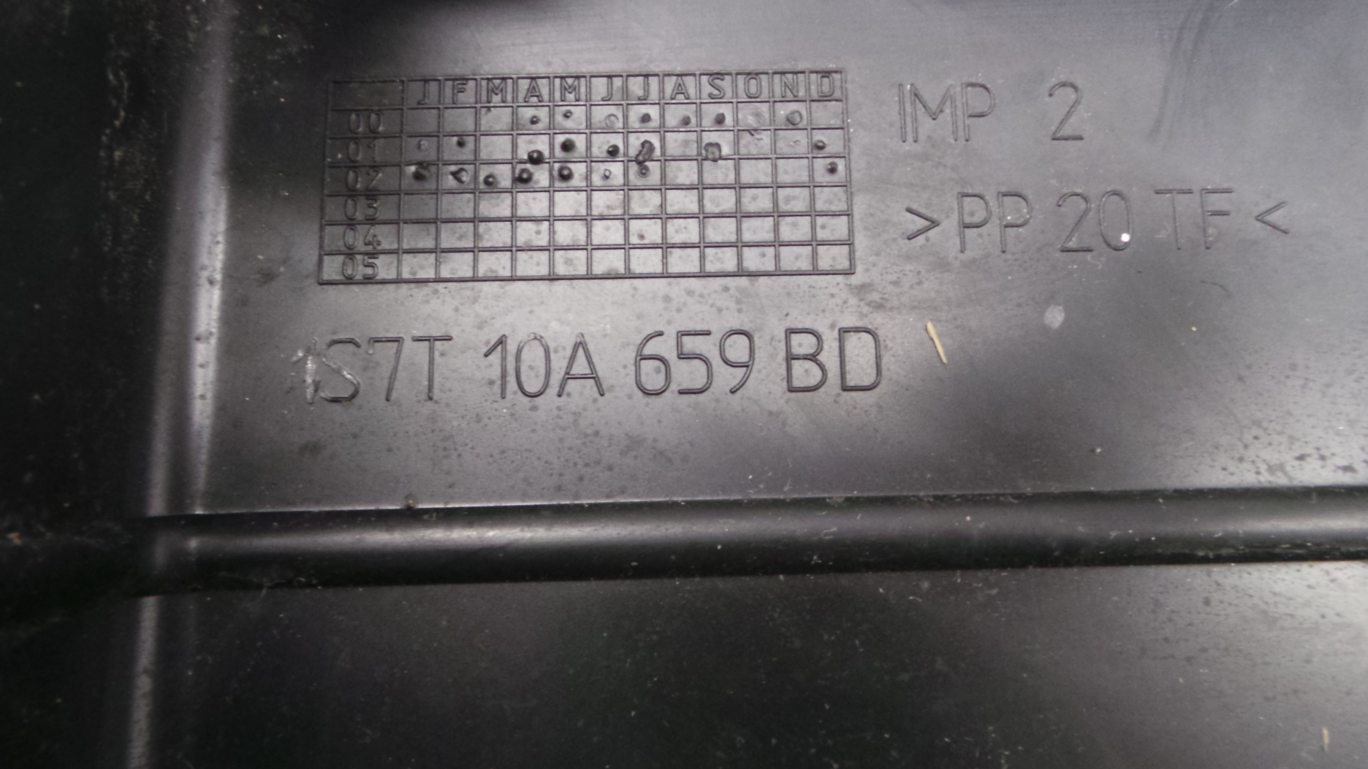 Tampa da Bateria 1S7T-10A659-BD - FORD MONDEO III (B5Y)-33637998