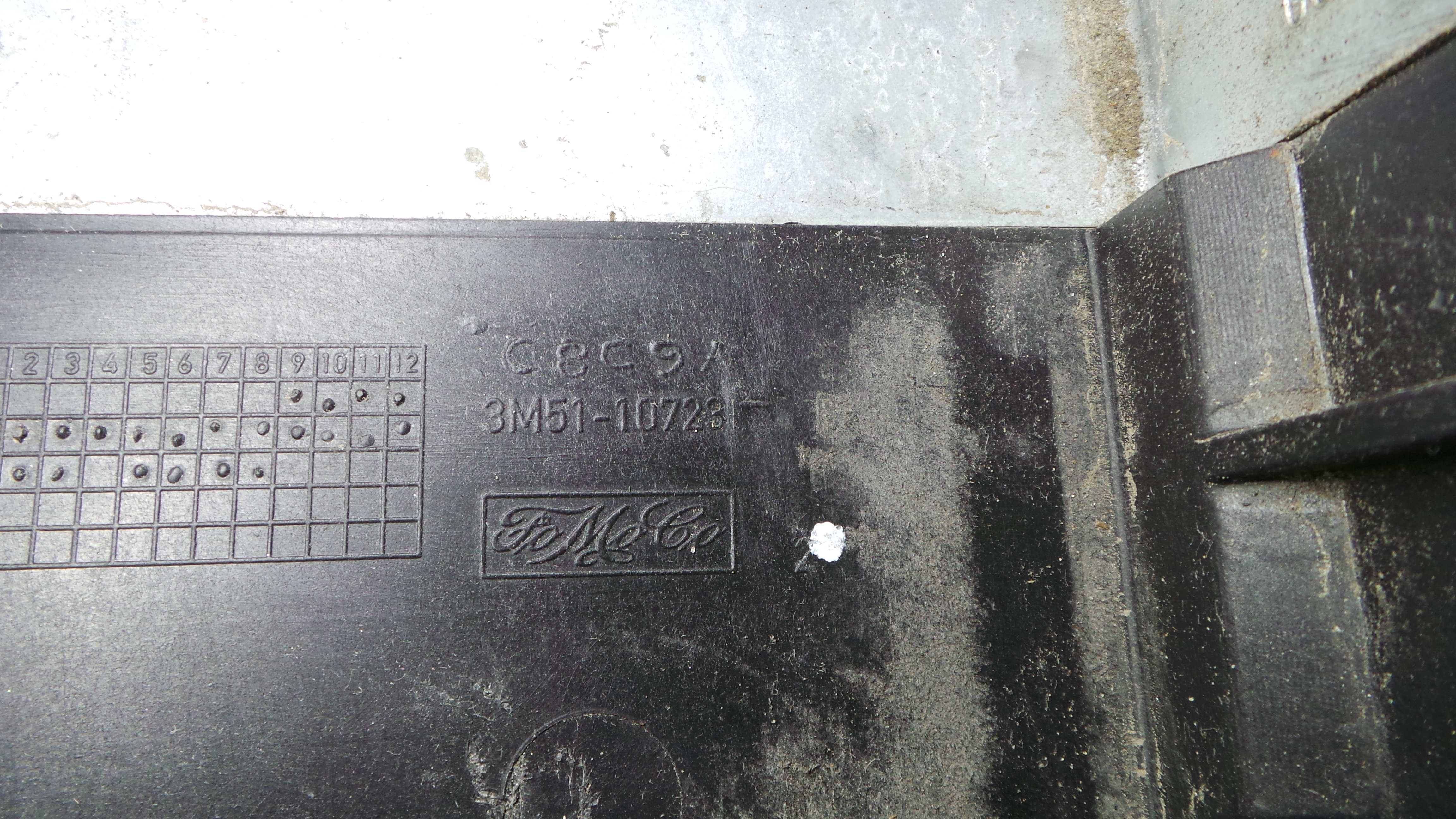 Base da Bateria 3M51-10723-B - FORD FOCUS II (DA_, HCP, DP)-33638017