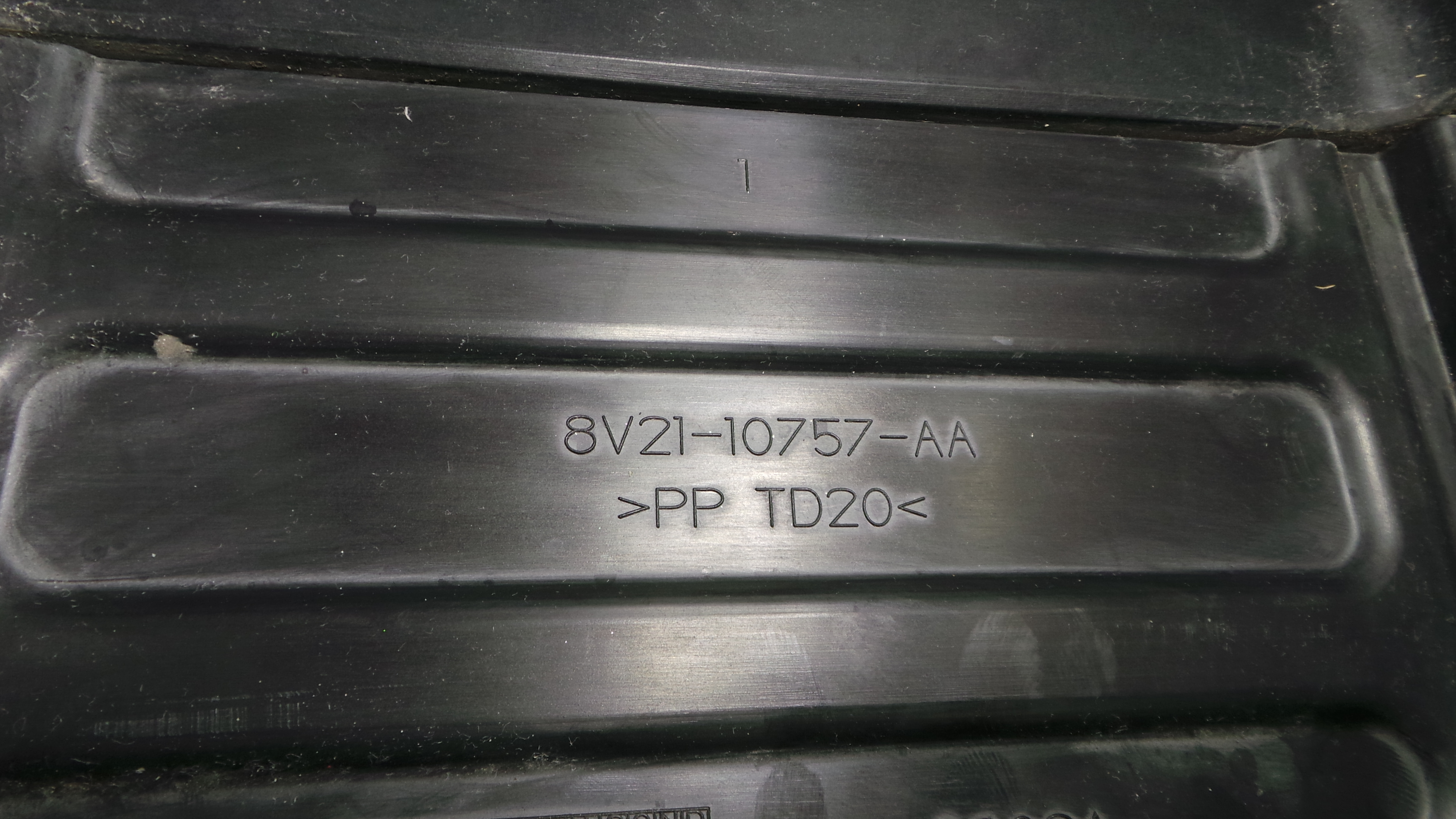 Base da Bateria 8V21-10723-BC - FORD FIESTA VI (CB1, CCN)-33638032