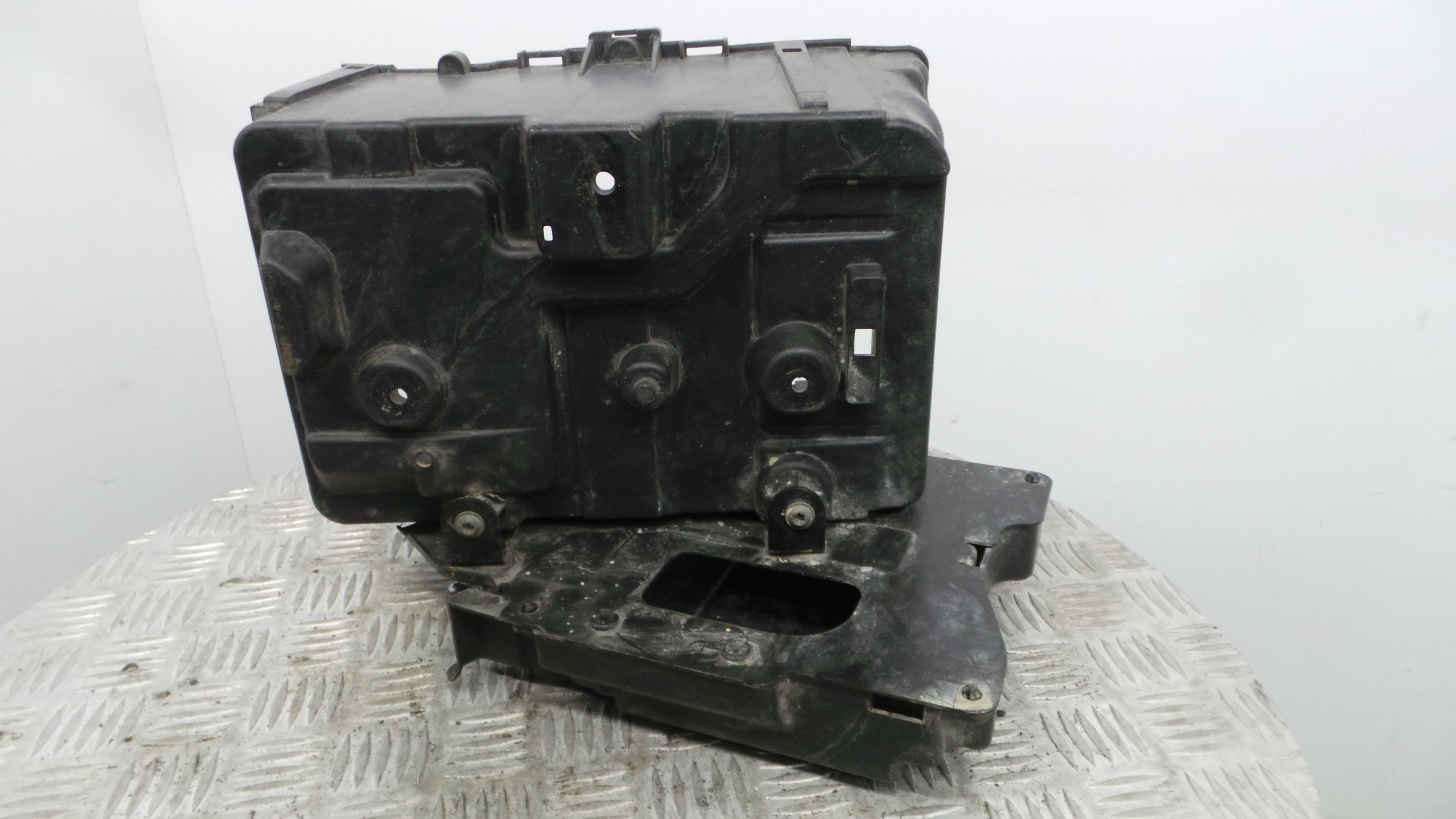 Base da Bateria 8V21-10723-BC - FORD FIESTA VI (CB1, CCN)-33638053