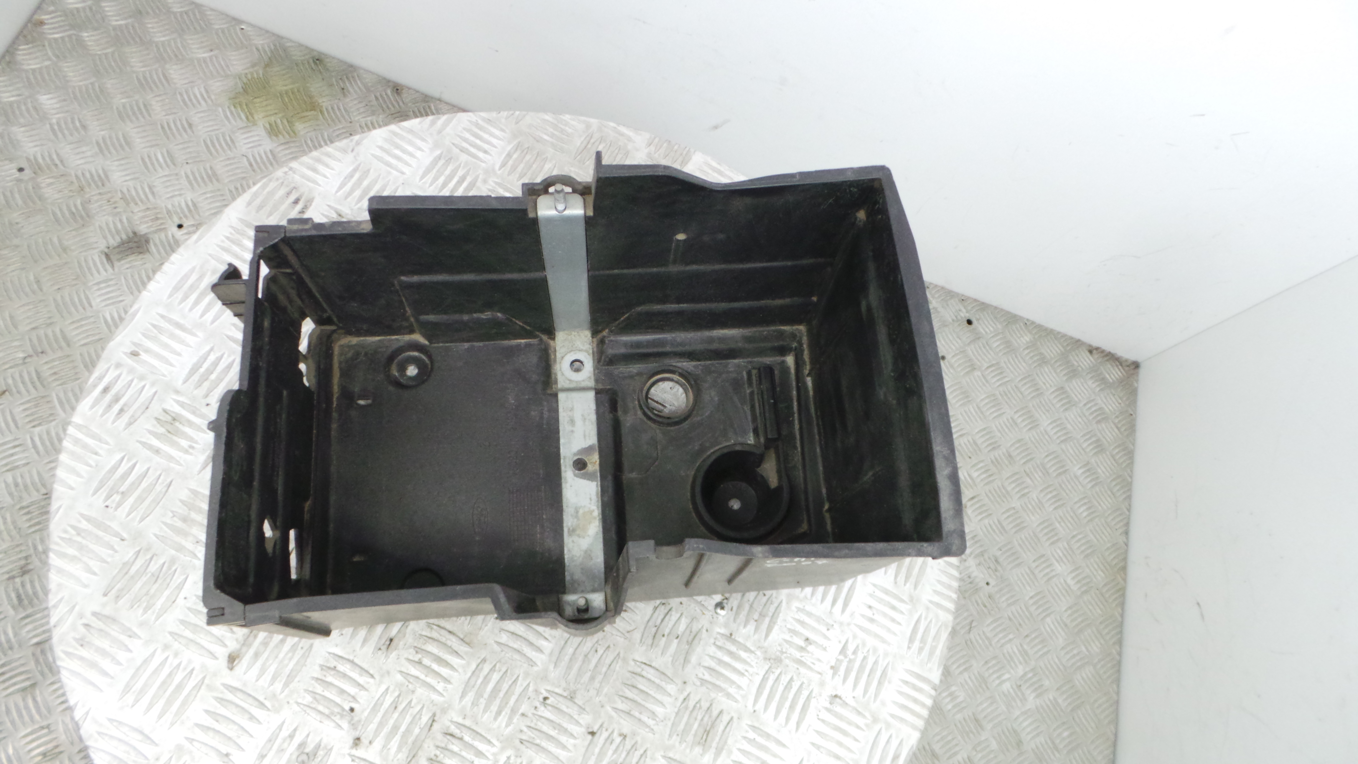 Base da Bateria 4M51-10723-BC - FORD C-MAX (DM2)-33638071