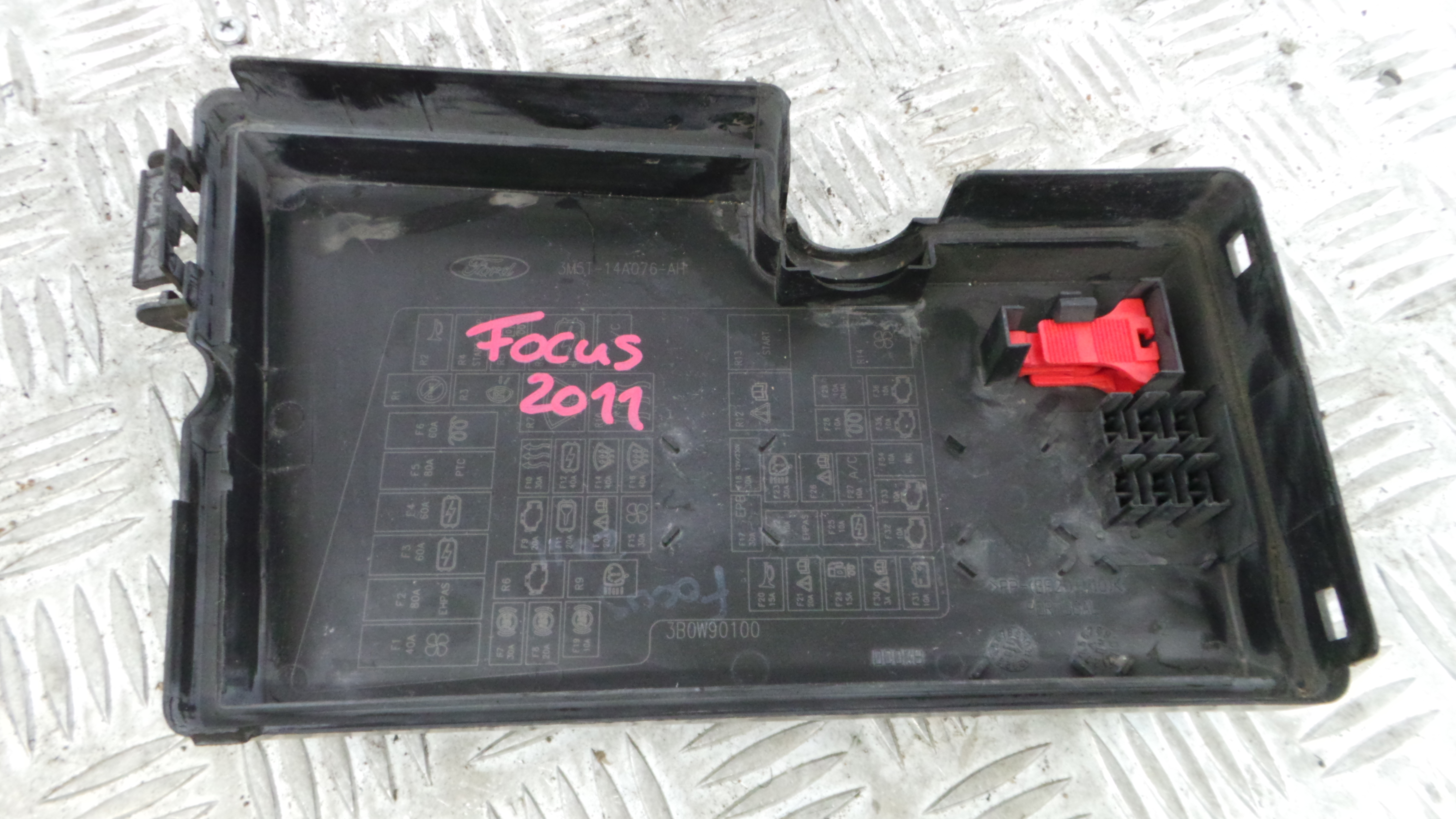 Tampa da Caixa dos Fusíveis 3M5T-14A076-AH - FORD FOCUS II (DA_, HCP, DP)-33638097 Tampa da Caixa dos Fusíveis 3M5T-14A076-AH - FORD FOCUS II (DA_, HCP, DP)-33638097