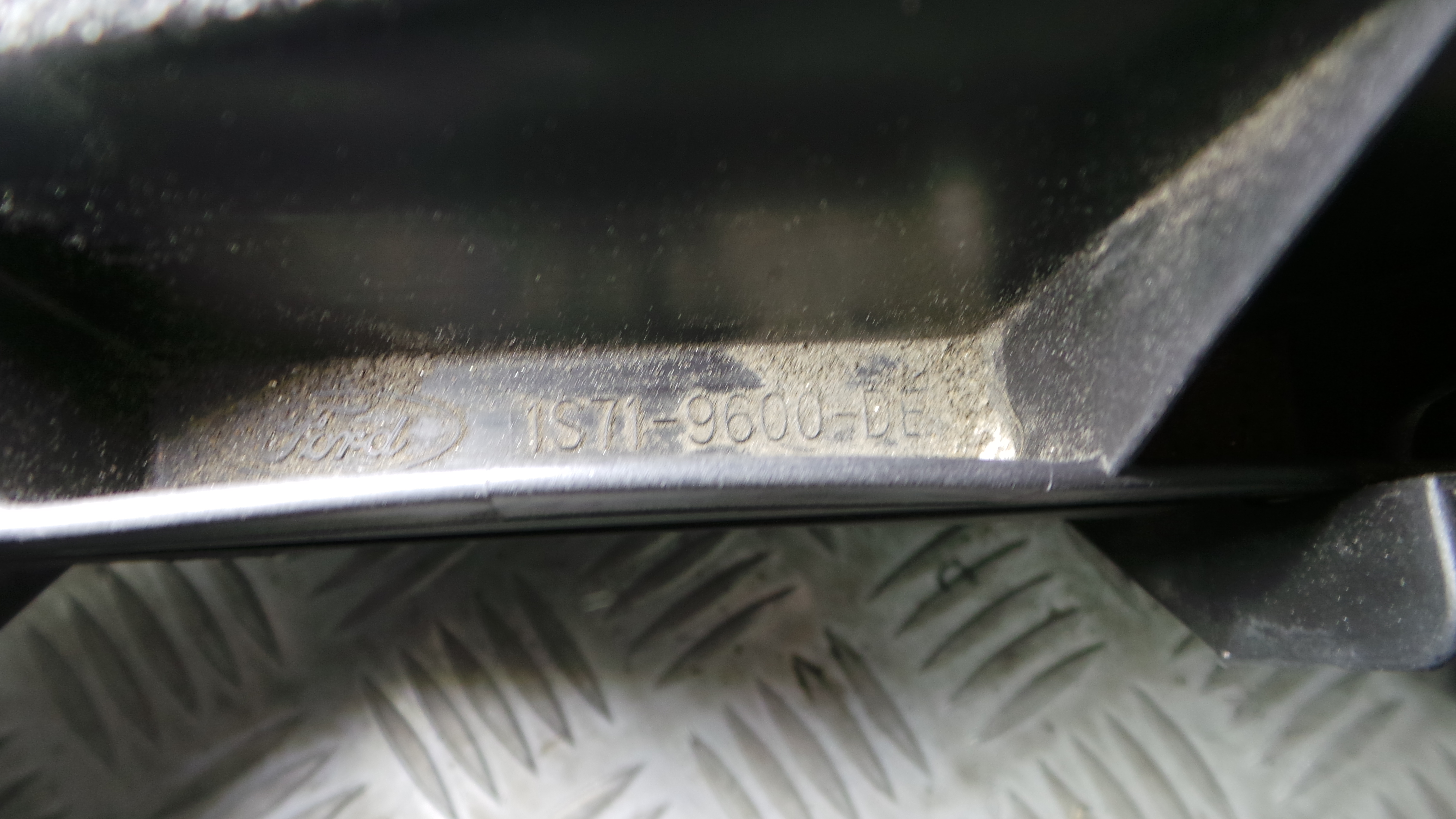 Caixa Filtro de Ar  1S71-9600-DE - FORD MONDEO III (B5Y)-33638106