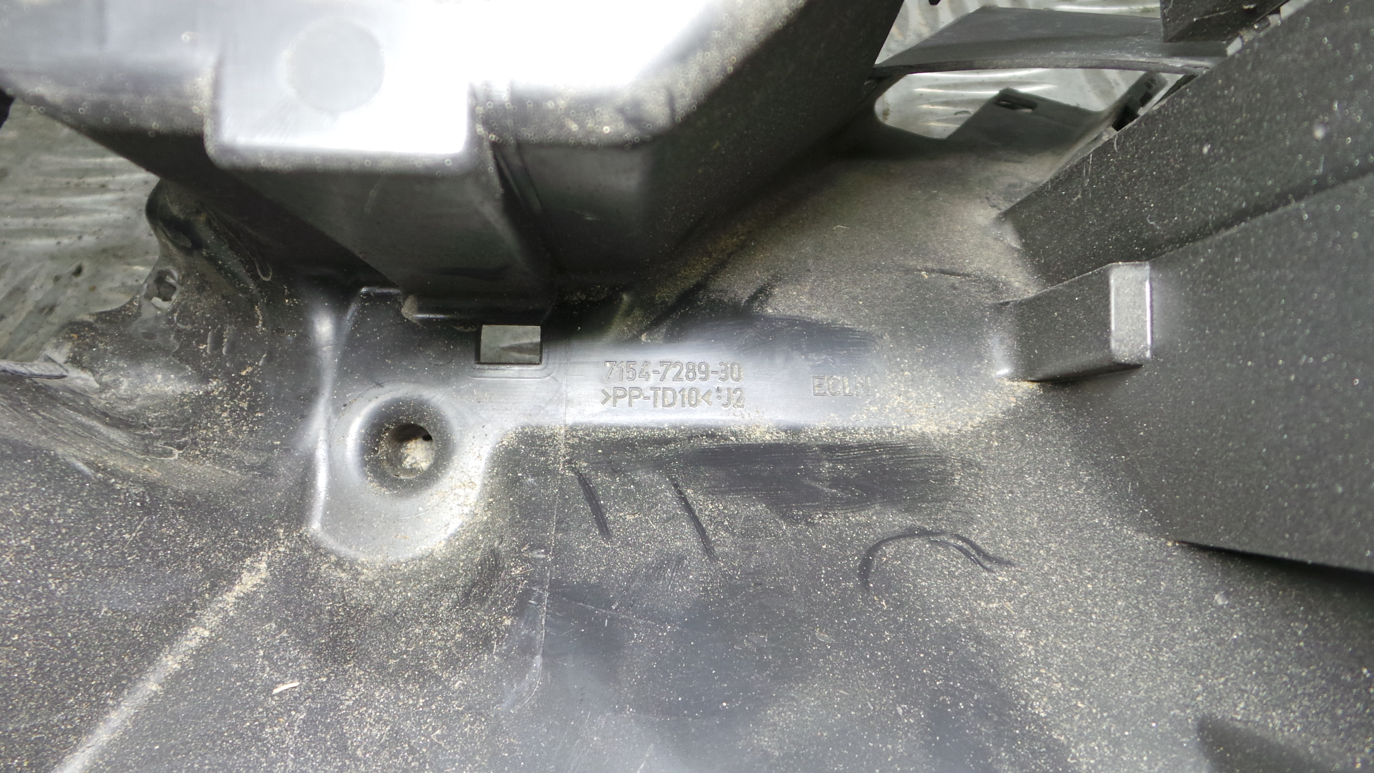 Caixa de Fusiveis 7154-7289-30 - FORD FIESTA VI (CB1, CCN)-33638288