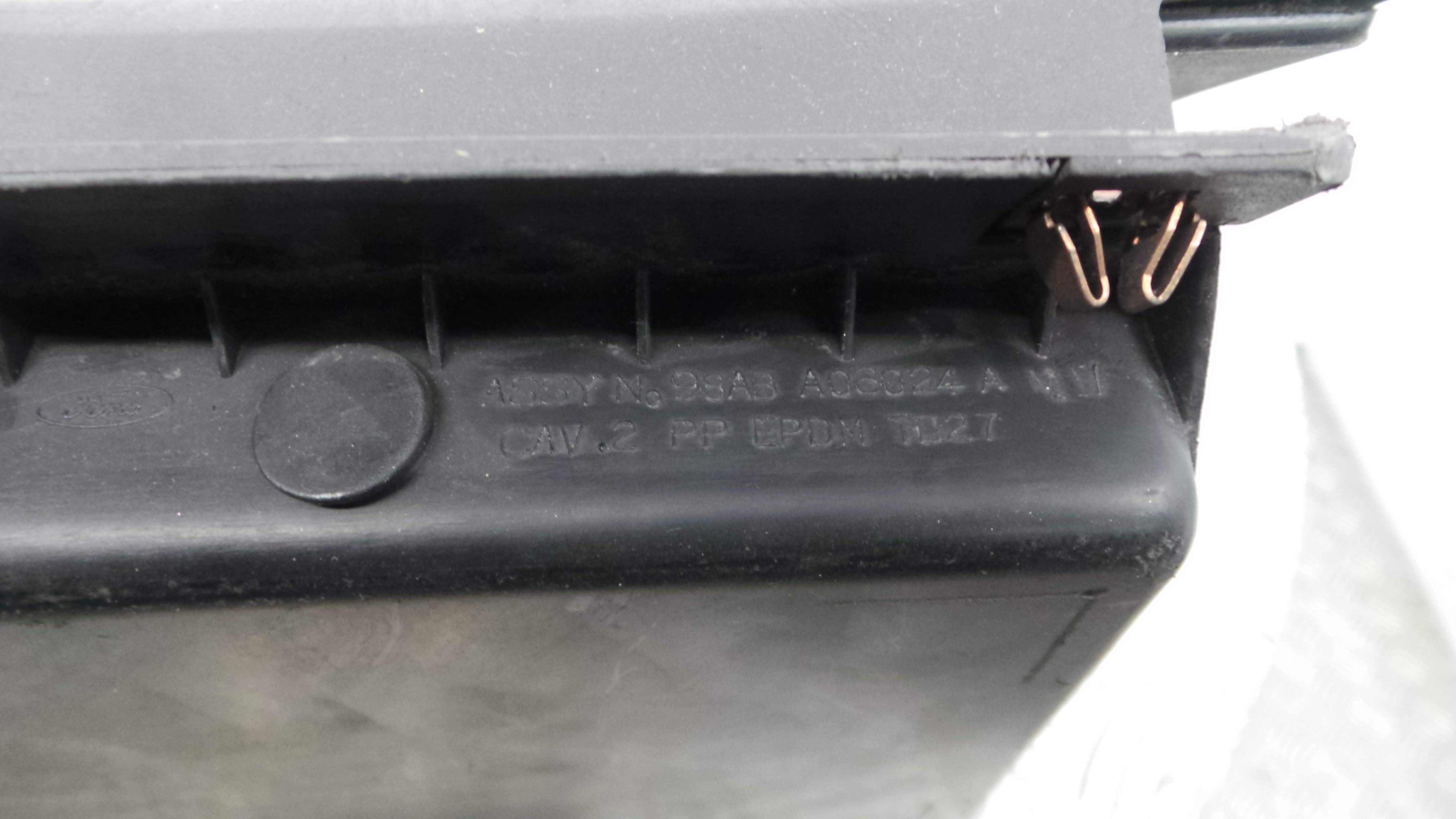 Porta Luvas  98AB-A06024-A - FORD FOCUS I (DAW, DBW)-33638367