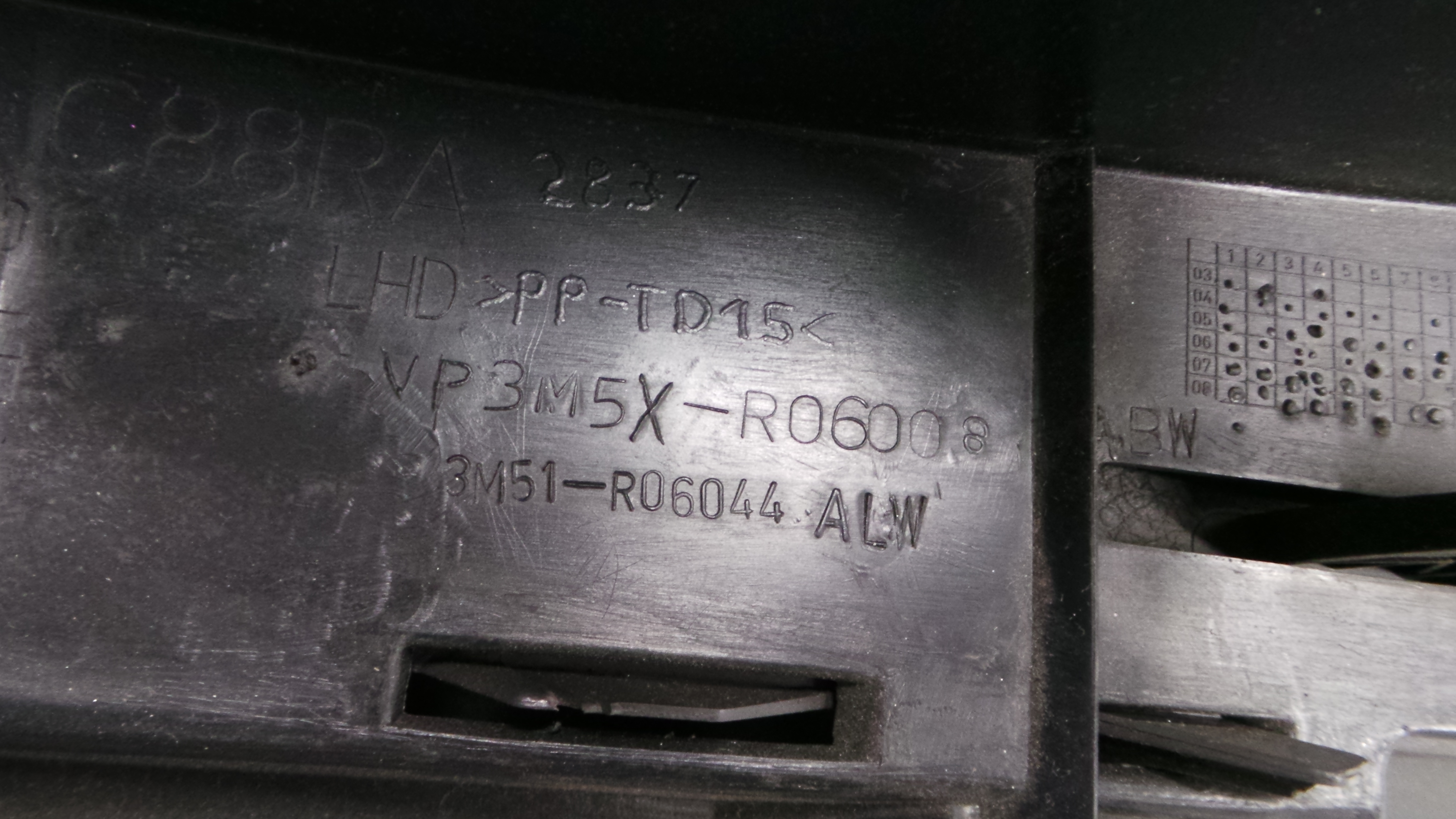 Porta Luvas 3M51-R06044-ALW - FORD C-MAX (DM2)-33638383