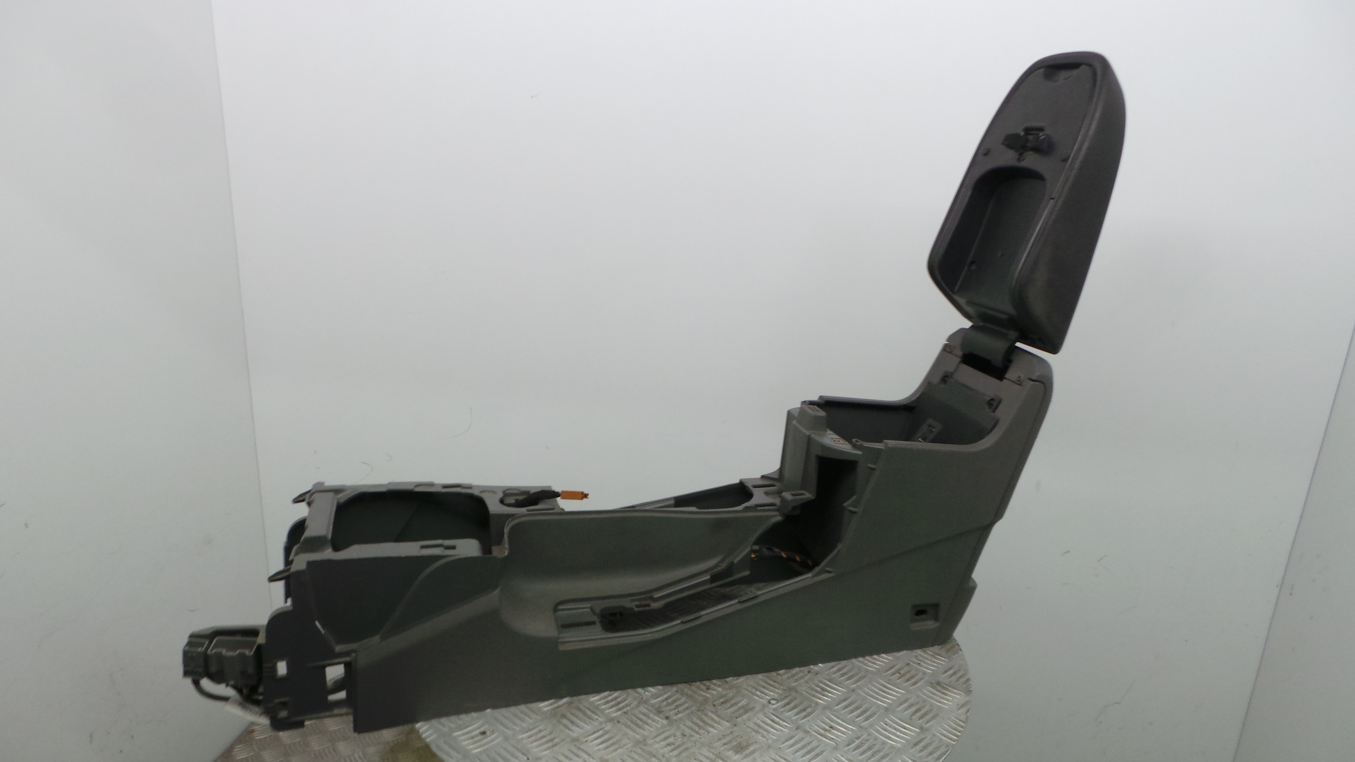 Apoio de Braço Central 8M51-R045M62-AB32N4 - FORD FOCUS II Station Wagon (DA_, FFS, DS), FOCUS II T-33638407