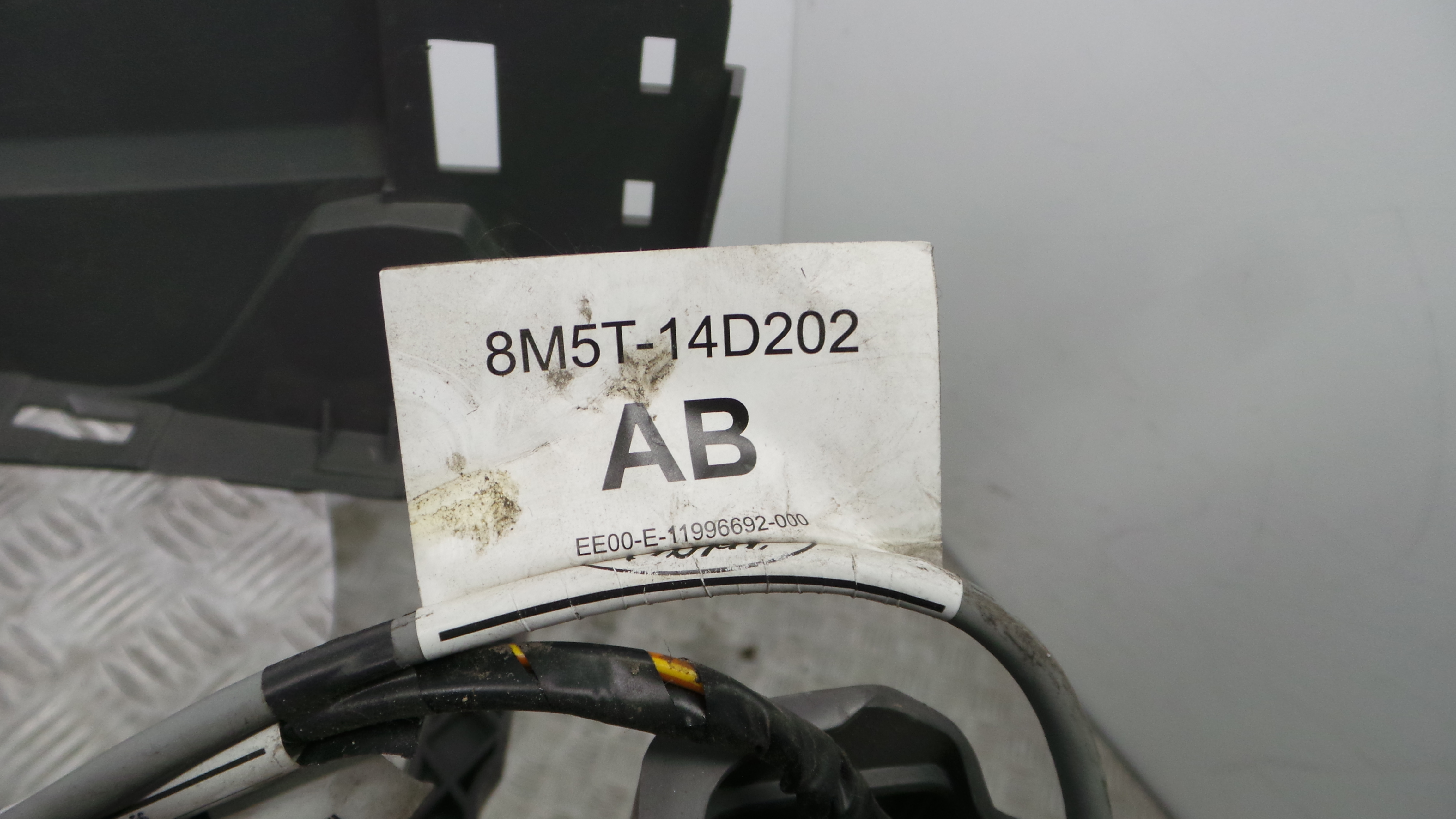 Apoio de Braço Central 8M51-R045M62-AB32N4 - FORD FOCUS II Station Wagon (DA_, FFS, DS), FOCUS II T-33638407