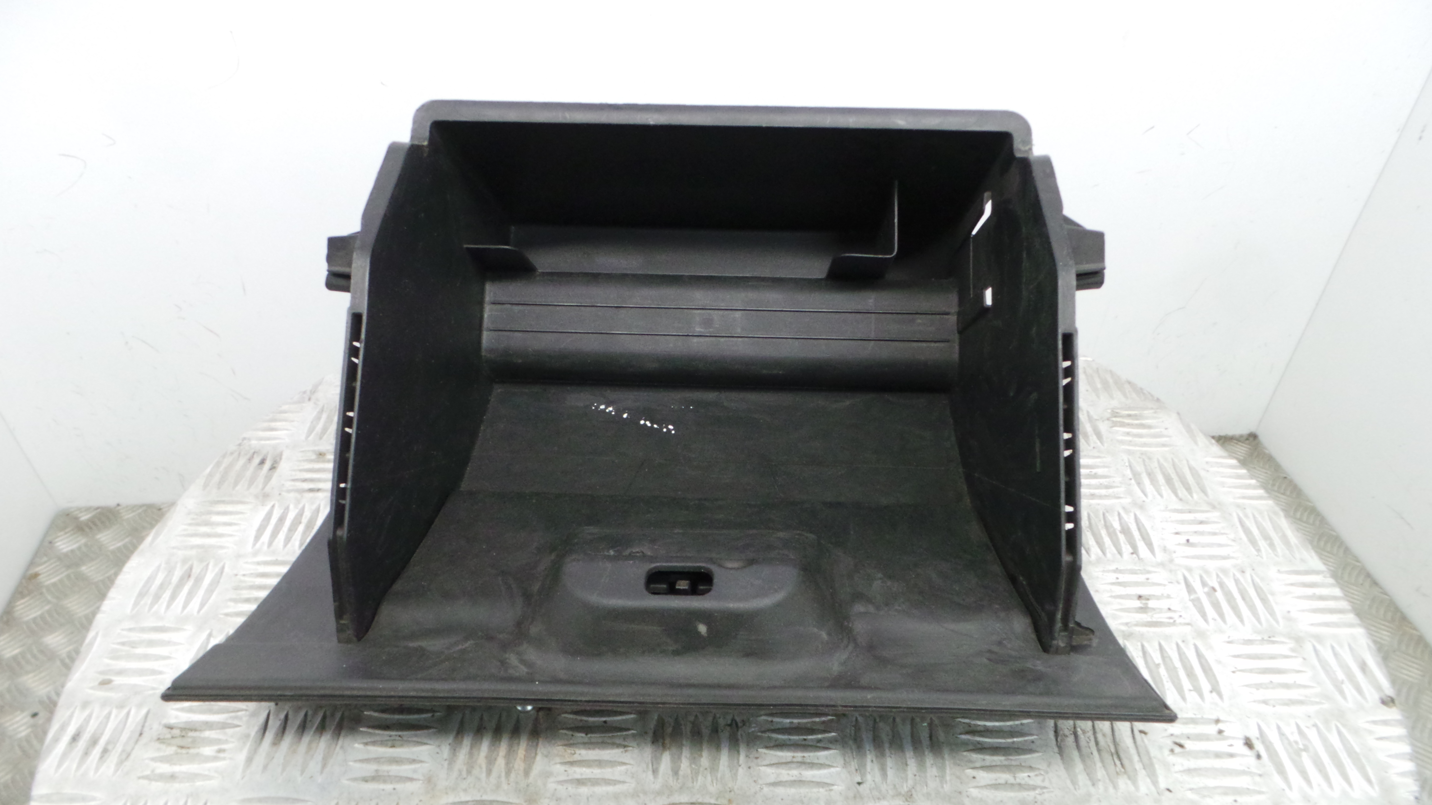 Porta Luvas  6S6T-14K016-AB - FORD FIESTA V (JH_, JD_)-33638525