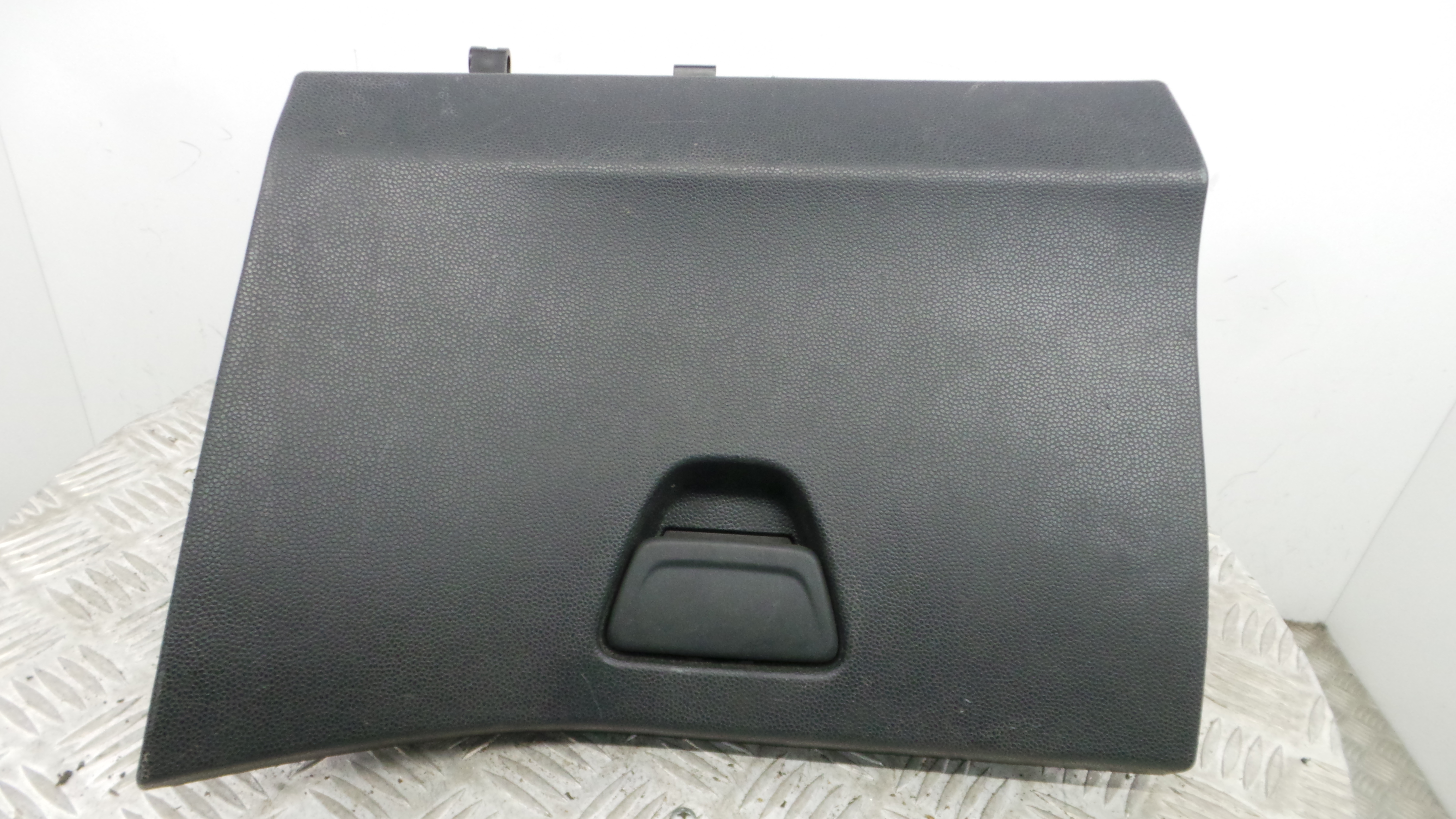 Porta Luvas 8A61-A06010-AHW - FORD FIESTA VI (CB1, CCN)-33638537 Porta Luvas 8A61-A06010-AHW - FORD FIESTA VI (CB1, CCN)-33638537