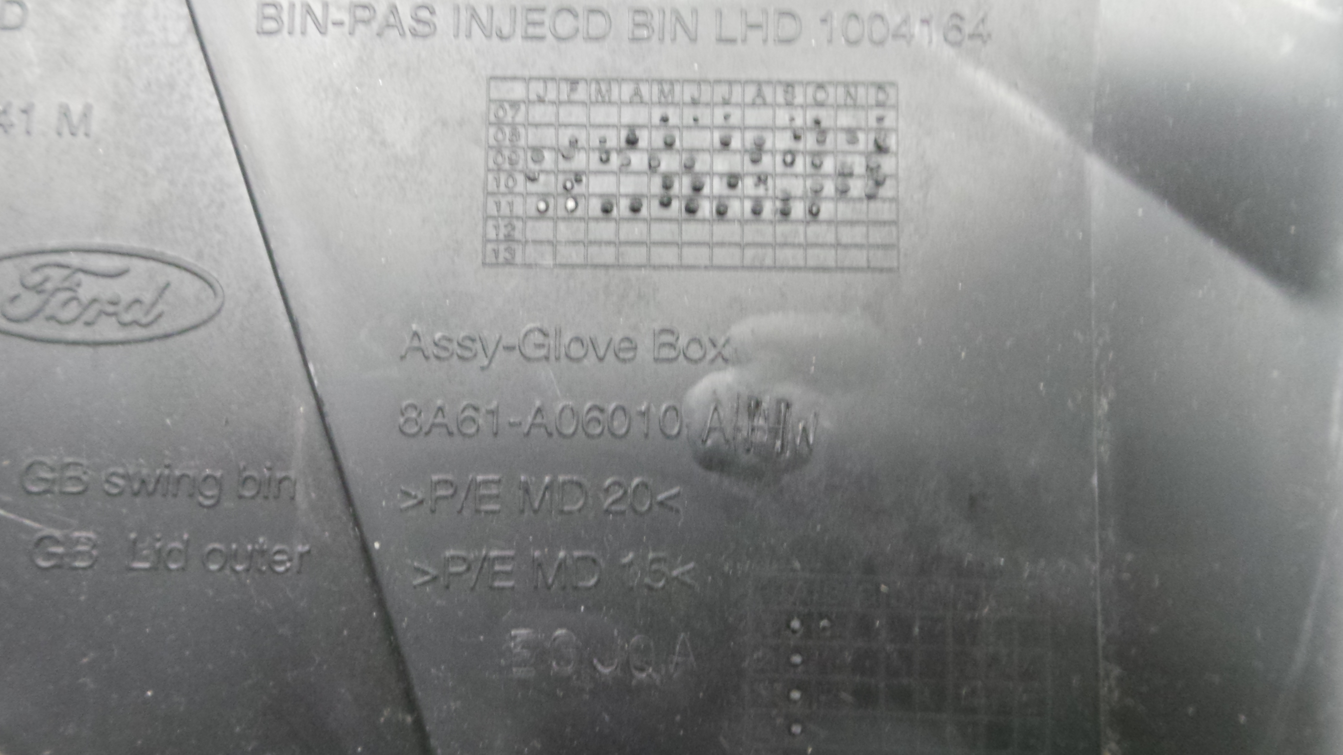 Porta Luvas  8A61-A06010-A - FORD FIESTA VI (CB1, CCN)-33638541