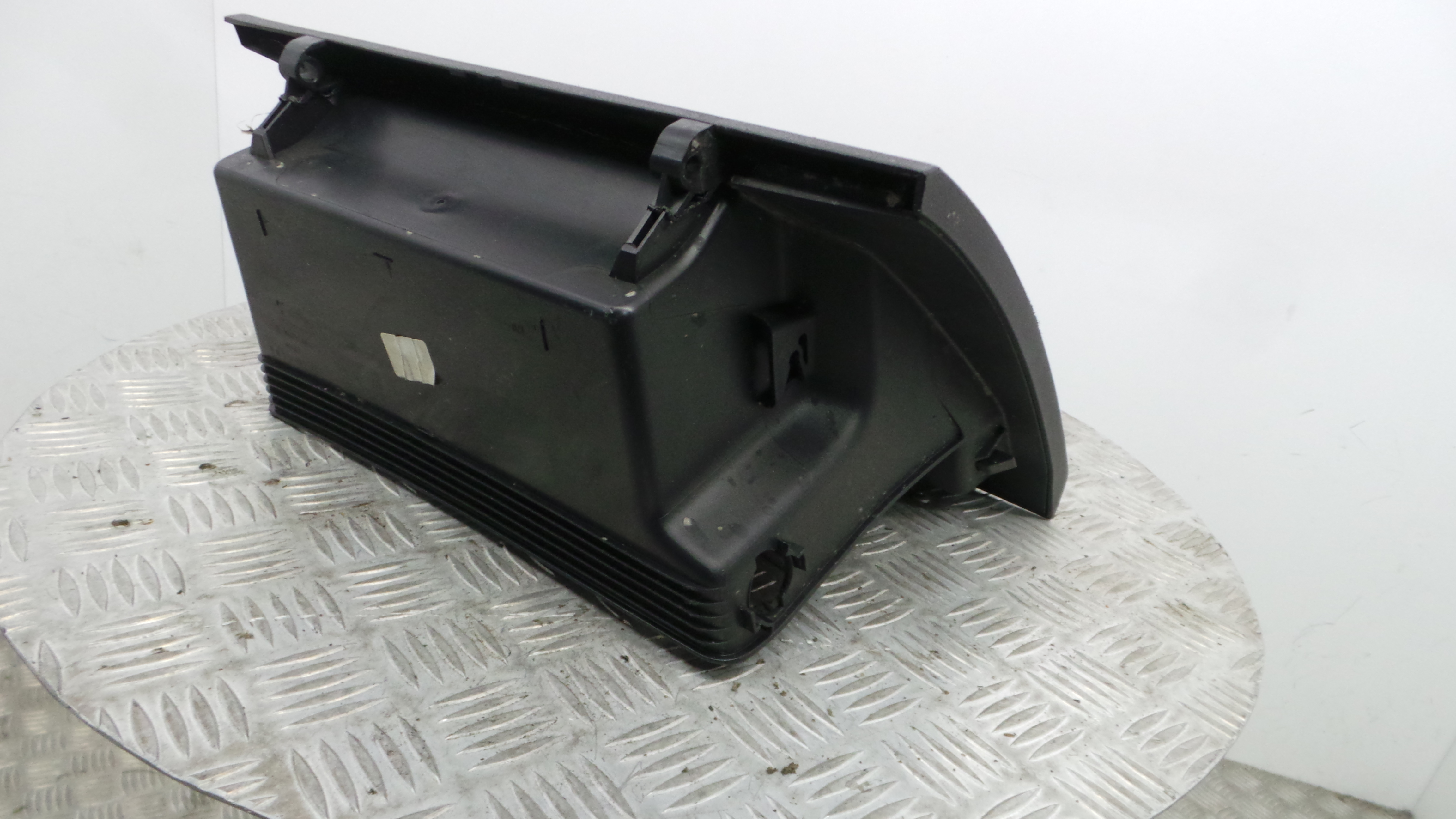 Porta Luvas H1BB-A06010-A - FORD FIESTA VII (HJ, HF)-33638545