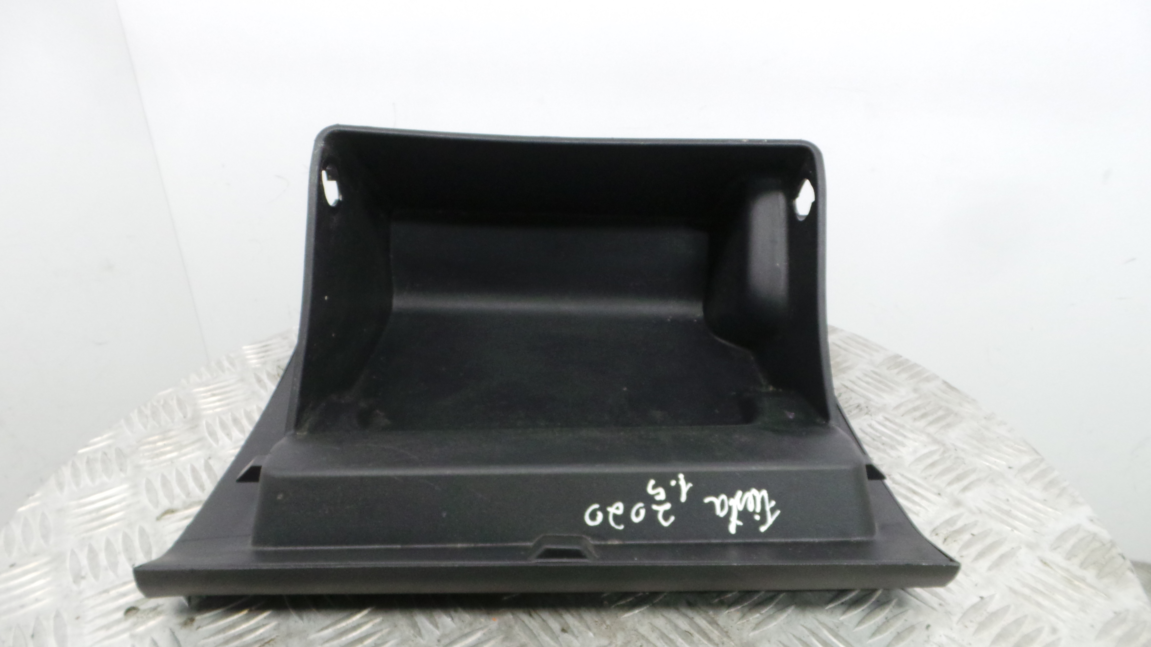 Porta Luvas H1BB-A06010-A - FORD FIESTA VII (HJ, HF)-33638545