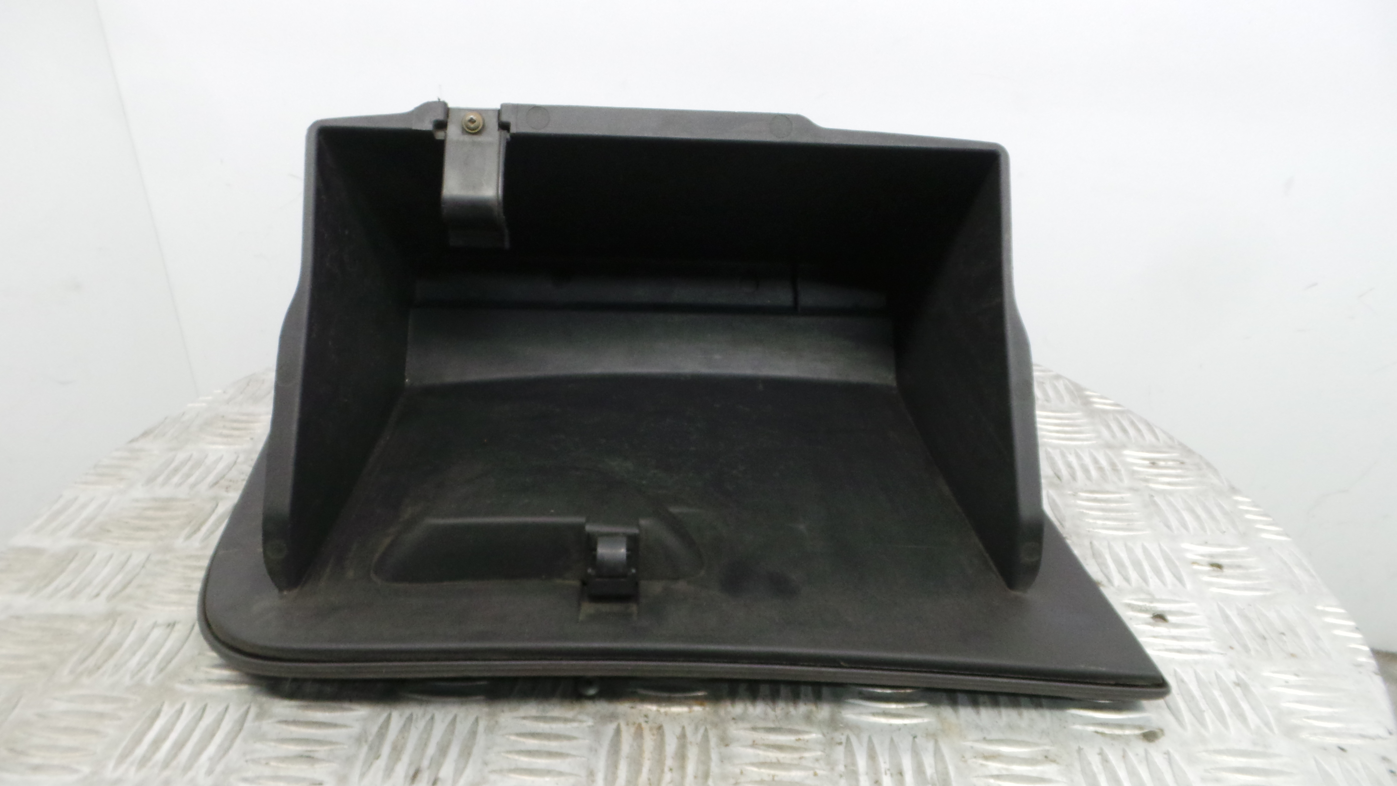 Porta Luvas 96AB-A06024-AMW - FORD FOCUS I (DAW, DBW)-33638605