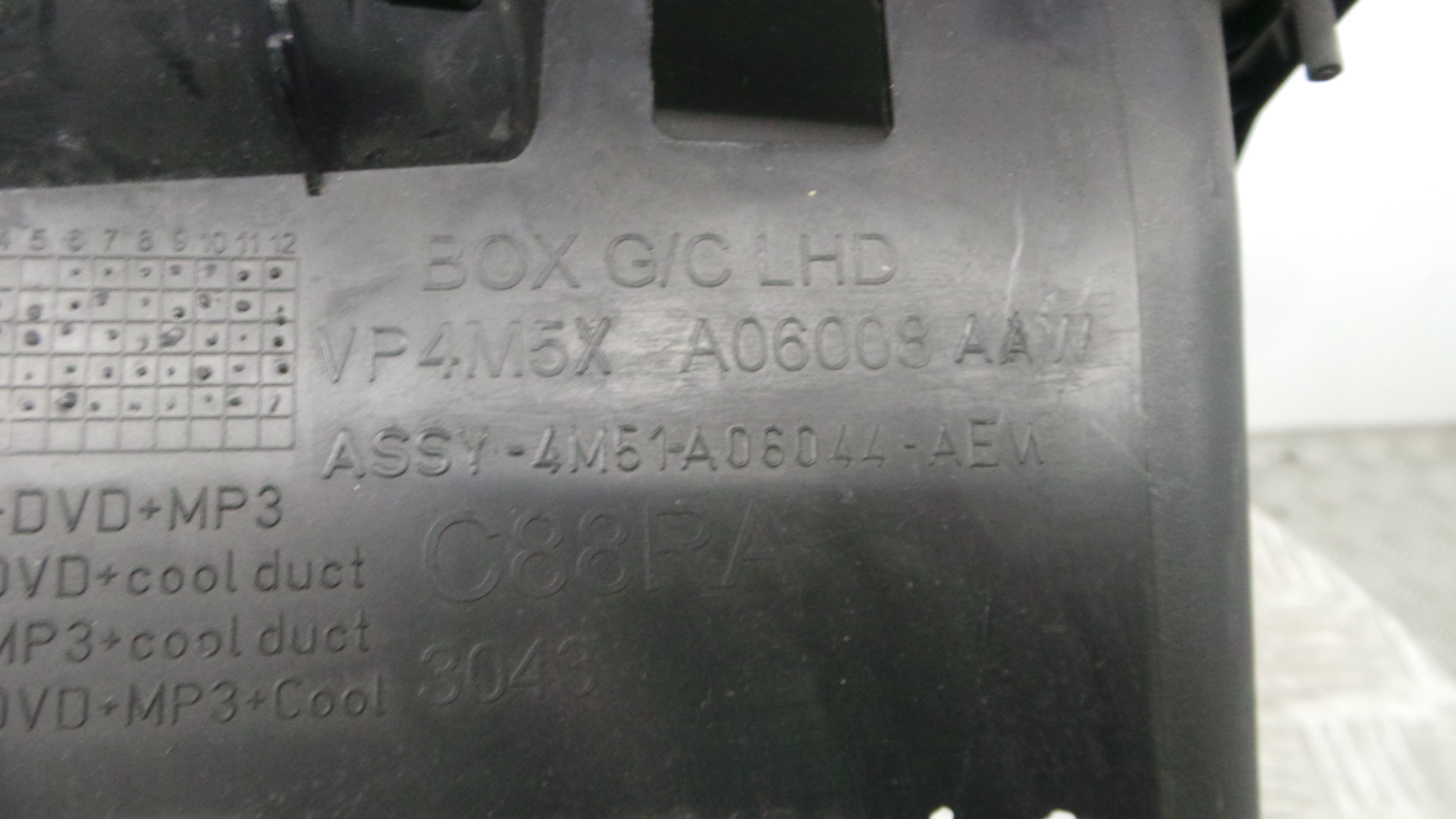 Porta Luvas  4M51-A06044-AEW - FORD FOCUS II (DA_, HCP, DP)-33638621