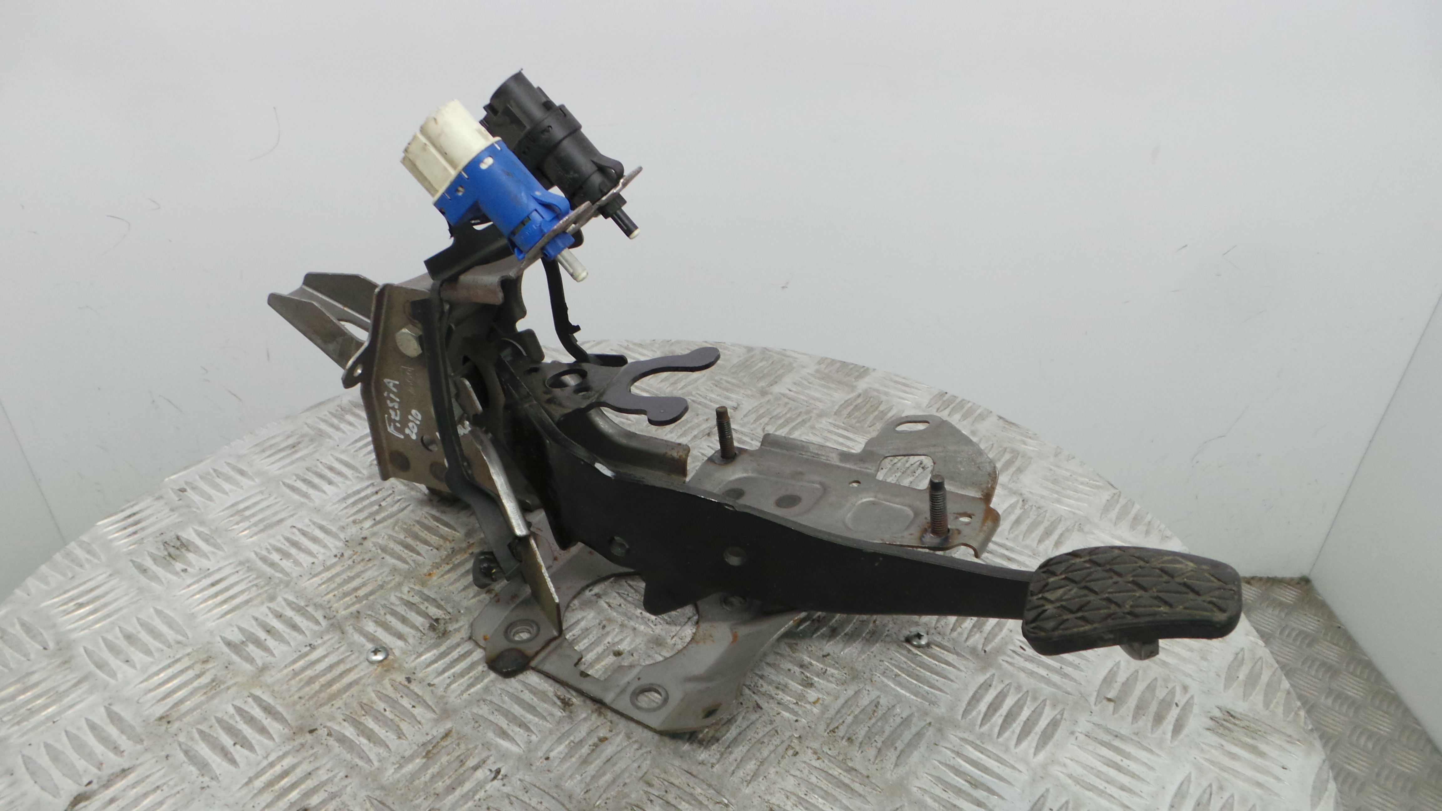 Pedal do Travão 8V51-2450-AG - FORD FIESTA VI (CB1, CCN)-33638729