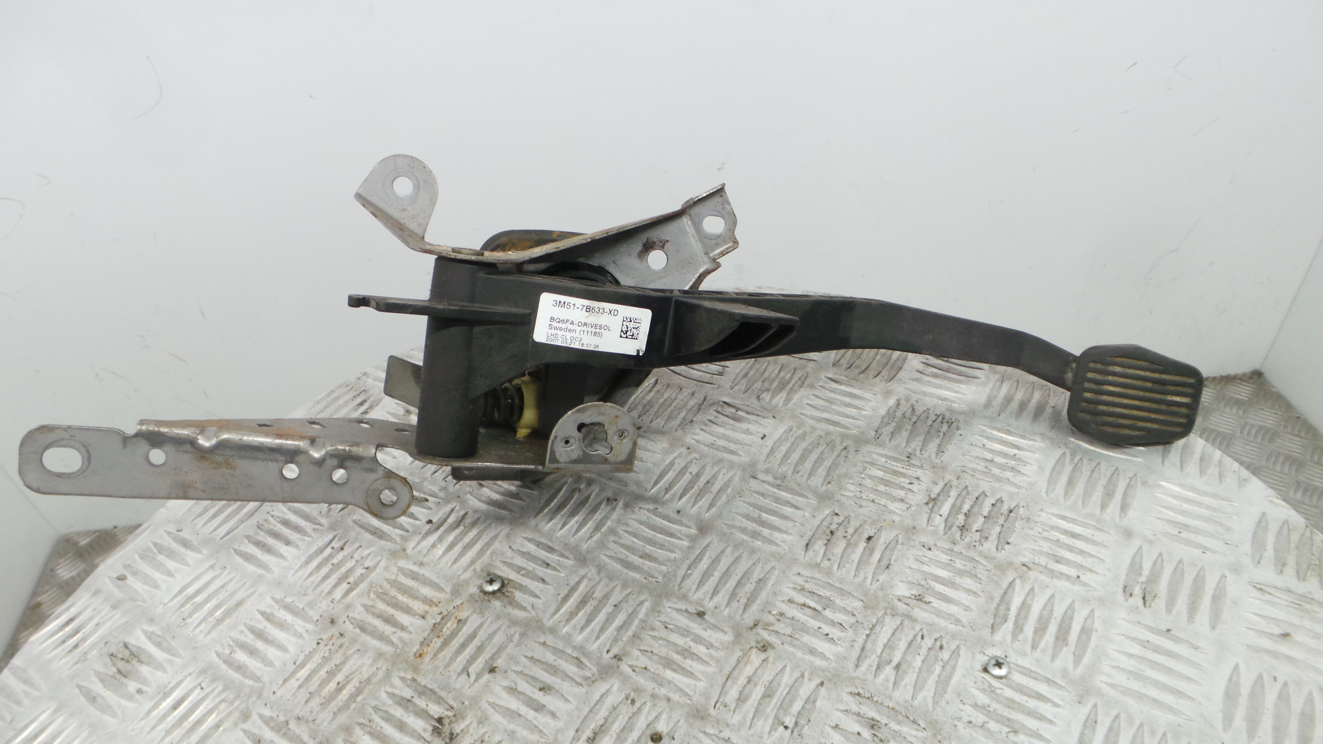 Pedal de Embraiagem 3M51-7B633-XD - FORD FOCUS C-MAX (DM2)-33638772