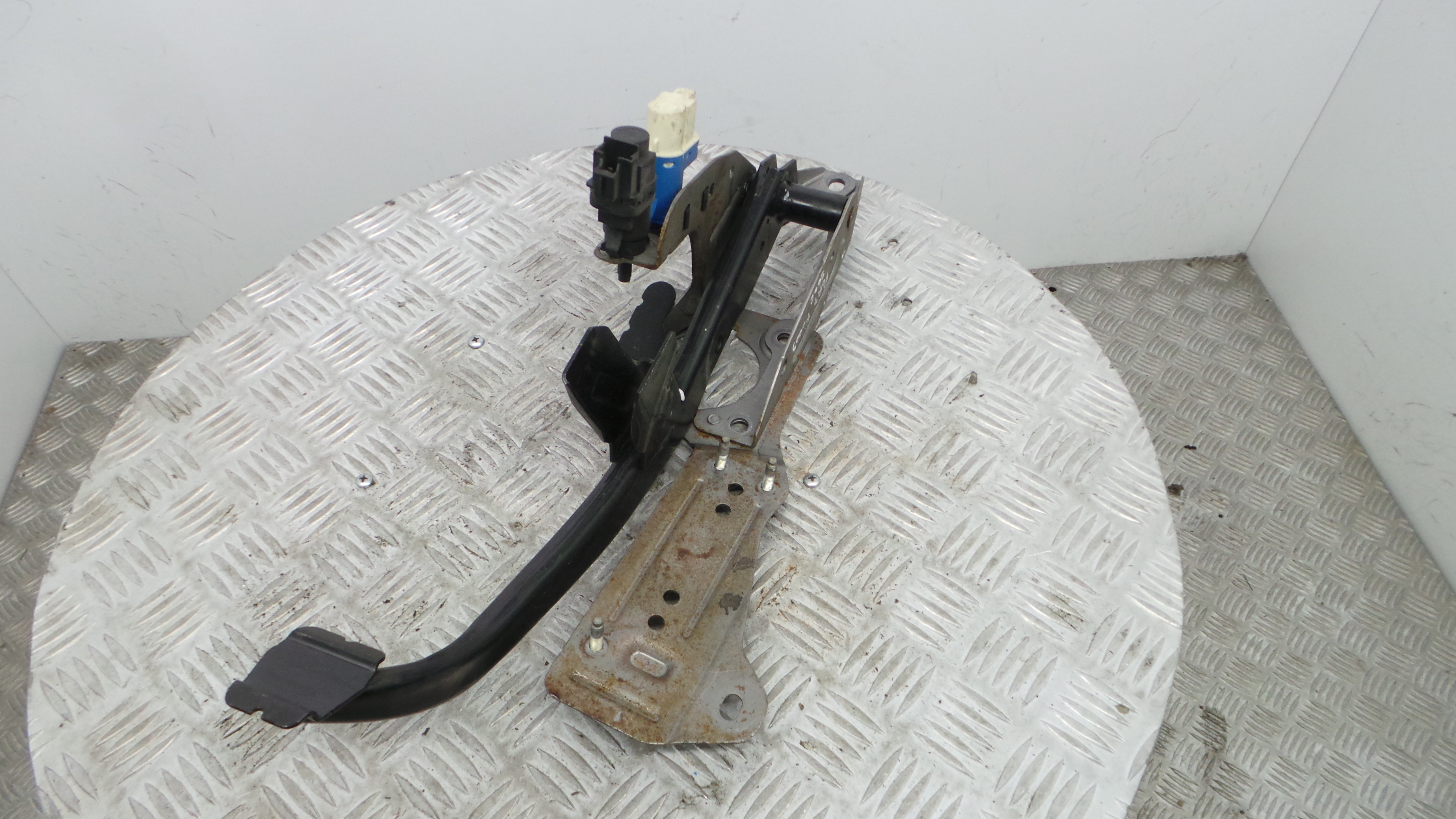 Pedal do Travão 4M51-2467-AN - FORD FOCUS II (DA_, HCP, DP)-33638784