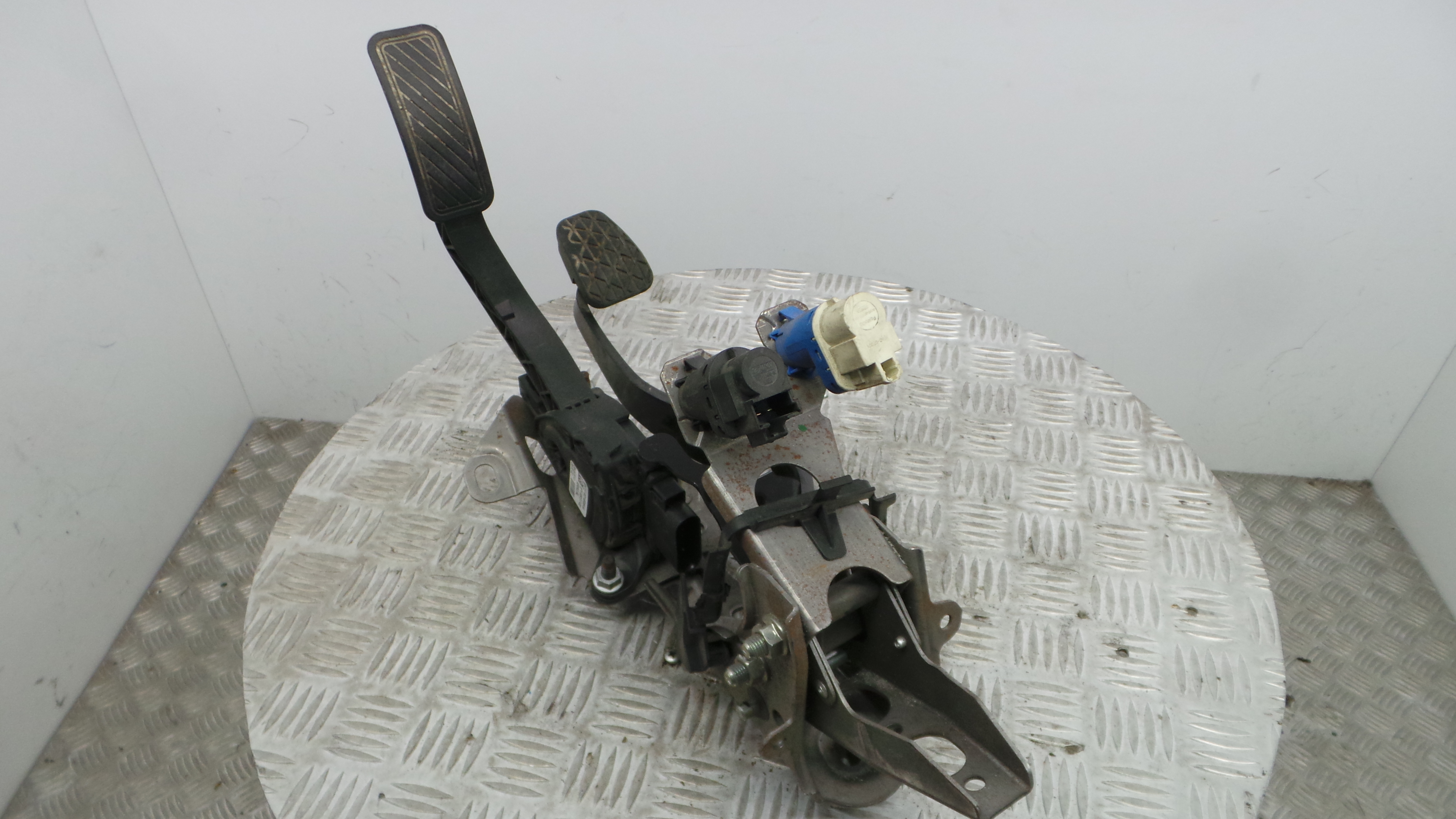 Pedal do Travão 8V51-2450-AF - FORD FIESTA VI (CB1, CCN)-33638787