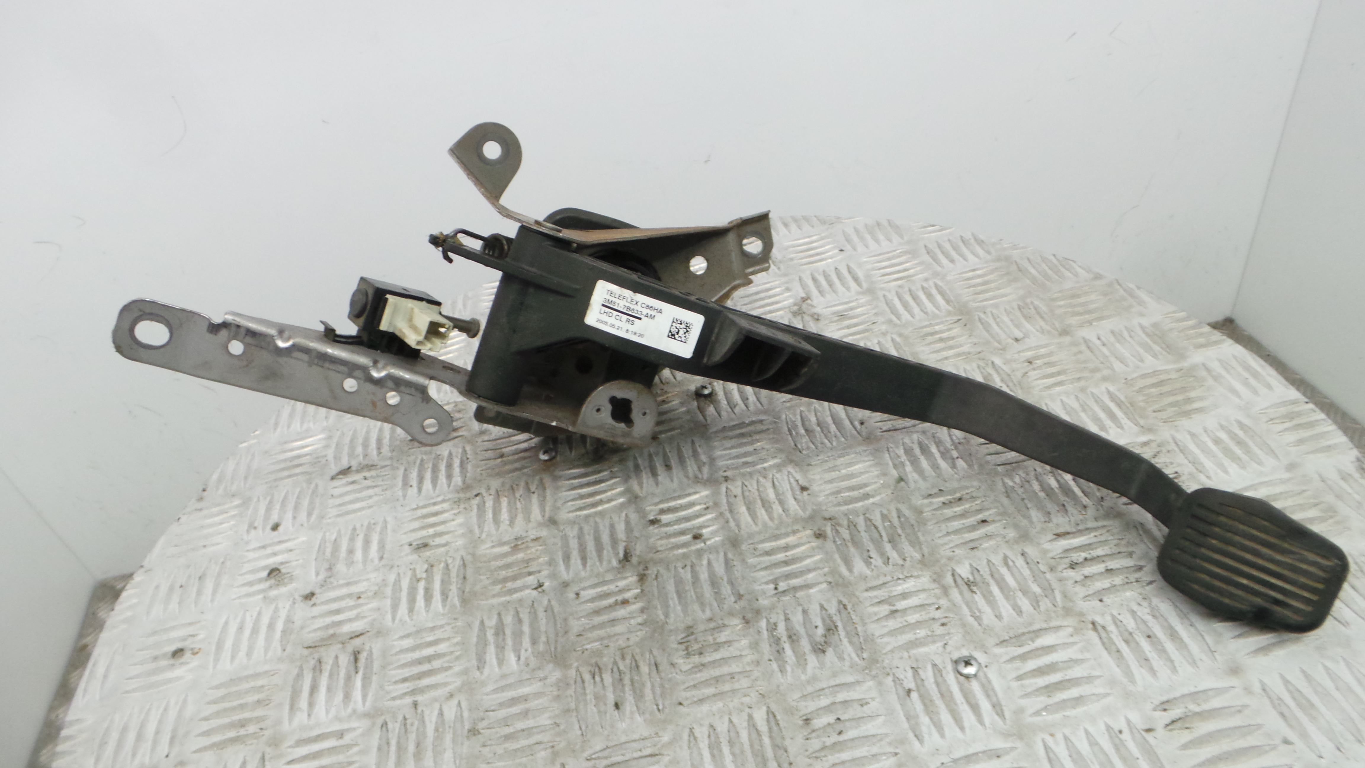 Pedal de Embraiagem 3M51-7B633-AM - FORD FOCUS C-MAX (DM2)-33638920