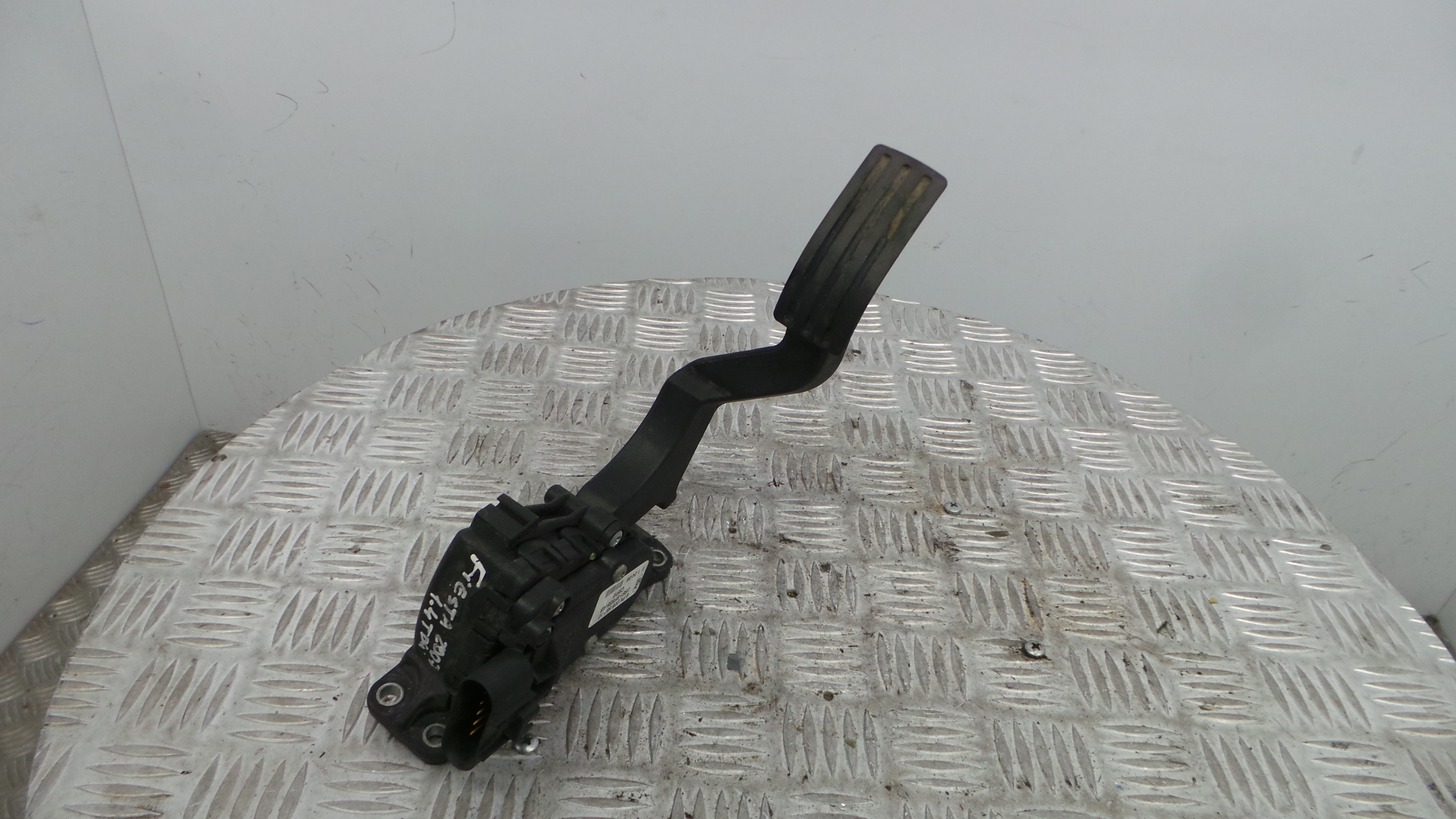 Pedal do Acelerador 2S61-9F836-AB - FORD FIESTA V (JH_, JD_)-33638980 Pedal do Acelerador 2S61-9F836-AB - FORD FIESTA V (JH_, JD_)-33638980