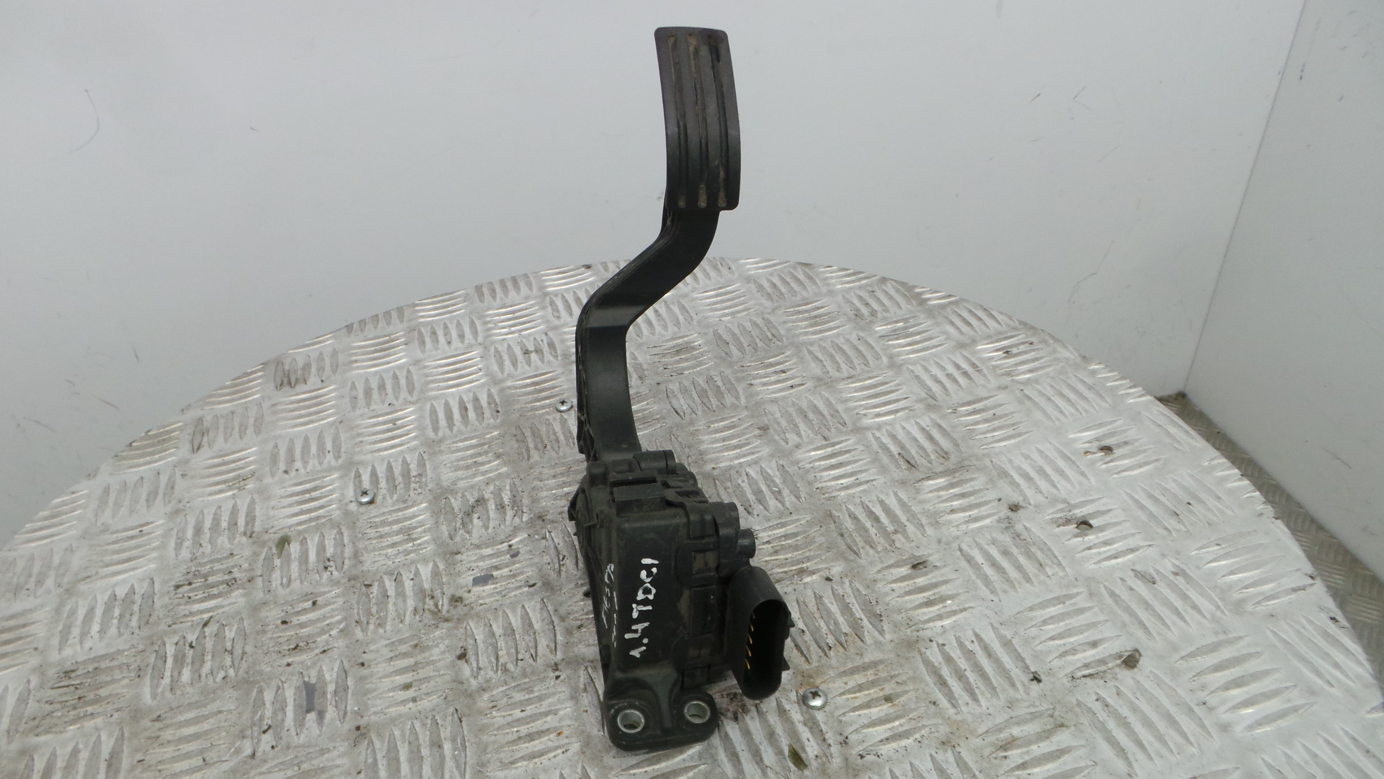 Pedal do Acelerador 2S61-9F836-AB - FORD FIESTA VI (CB1, CCN)-33638989