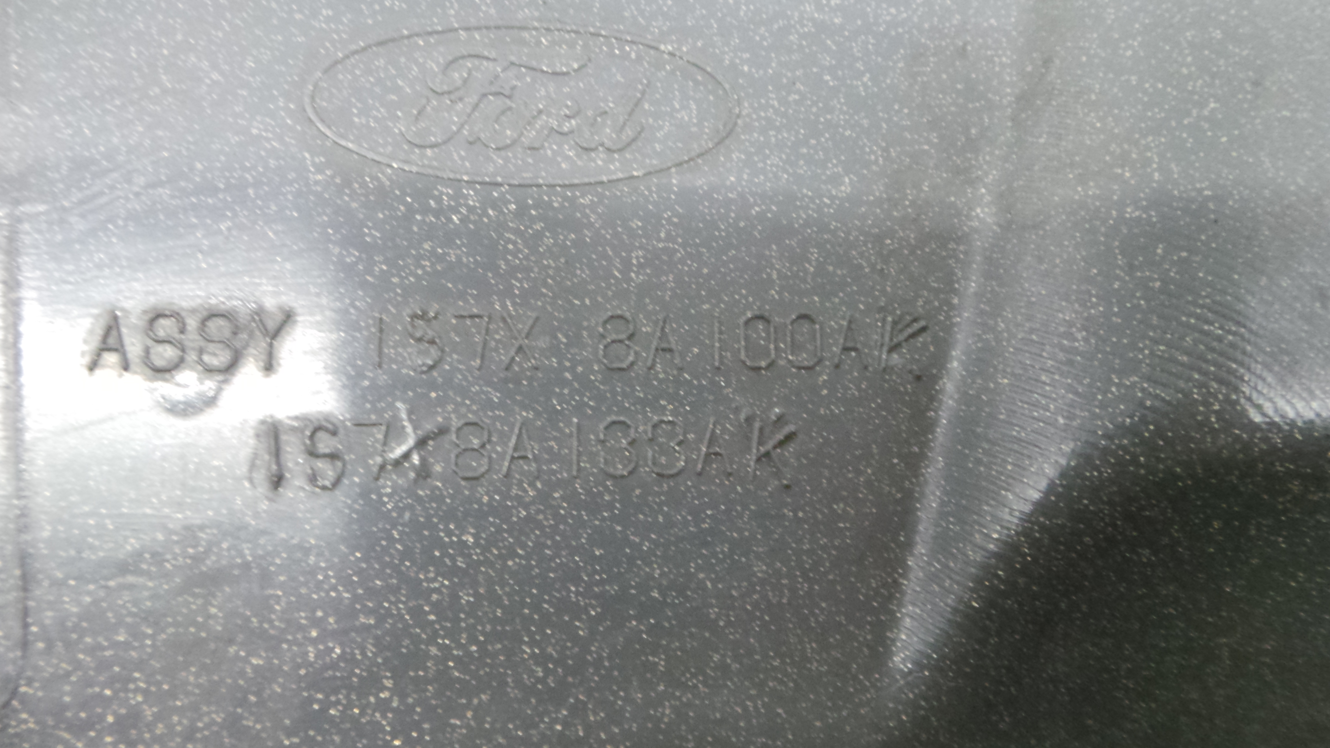 Grelha da Frente 1S7X-8A100-AK - FORD MONDEO III (B5Y)-33639047