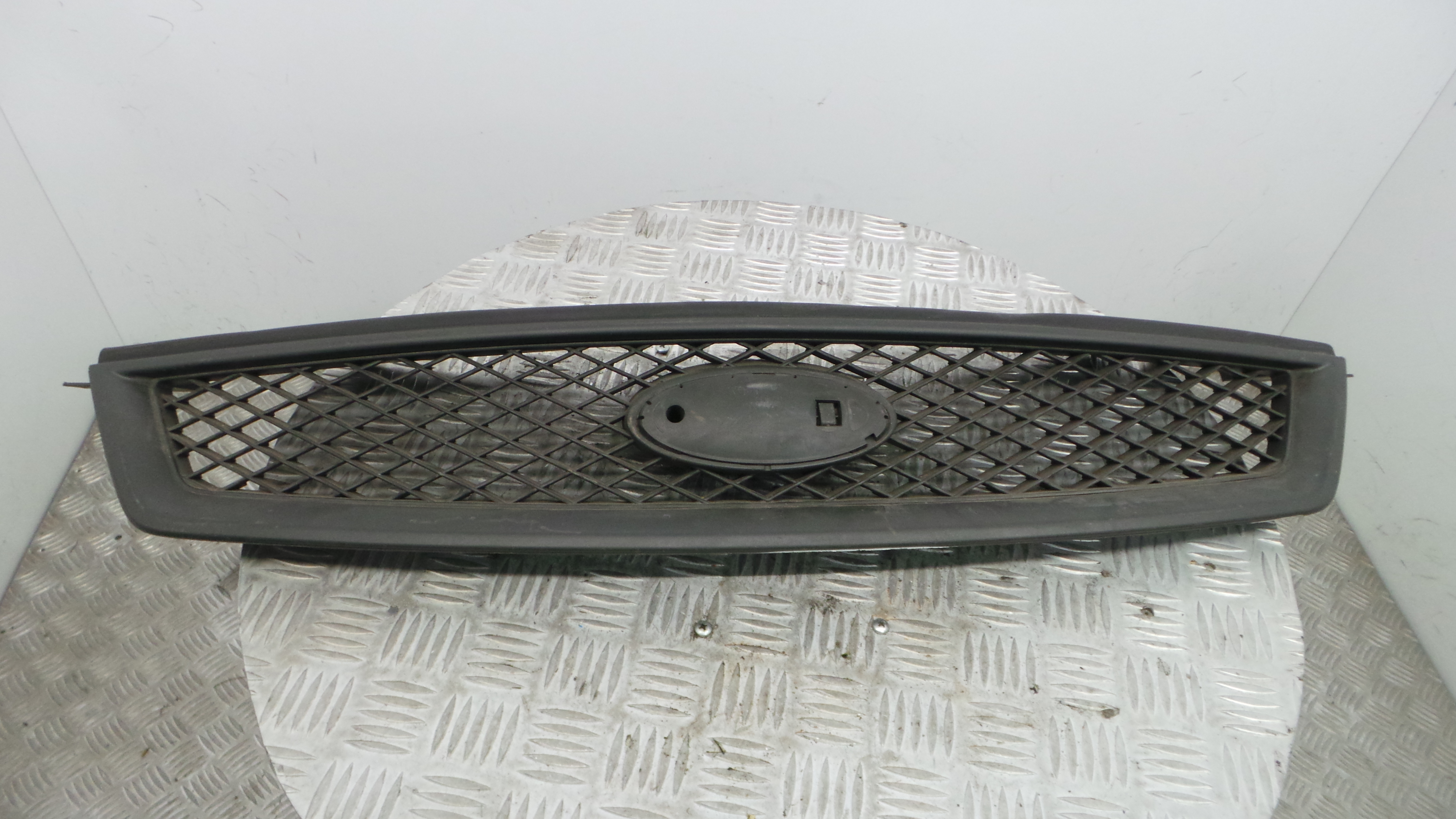 Grelha da Frente 4M51-8C436-AD - FORD FOCUS II (DA_, HCP, DP)-33639058