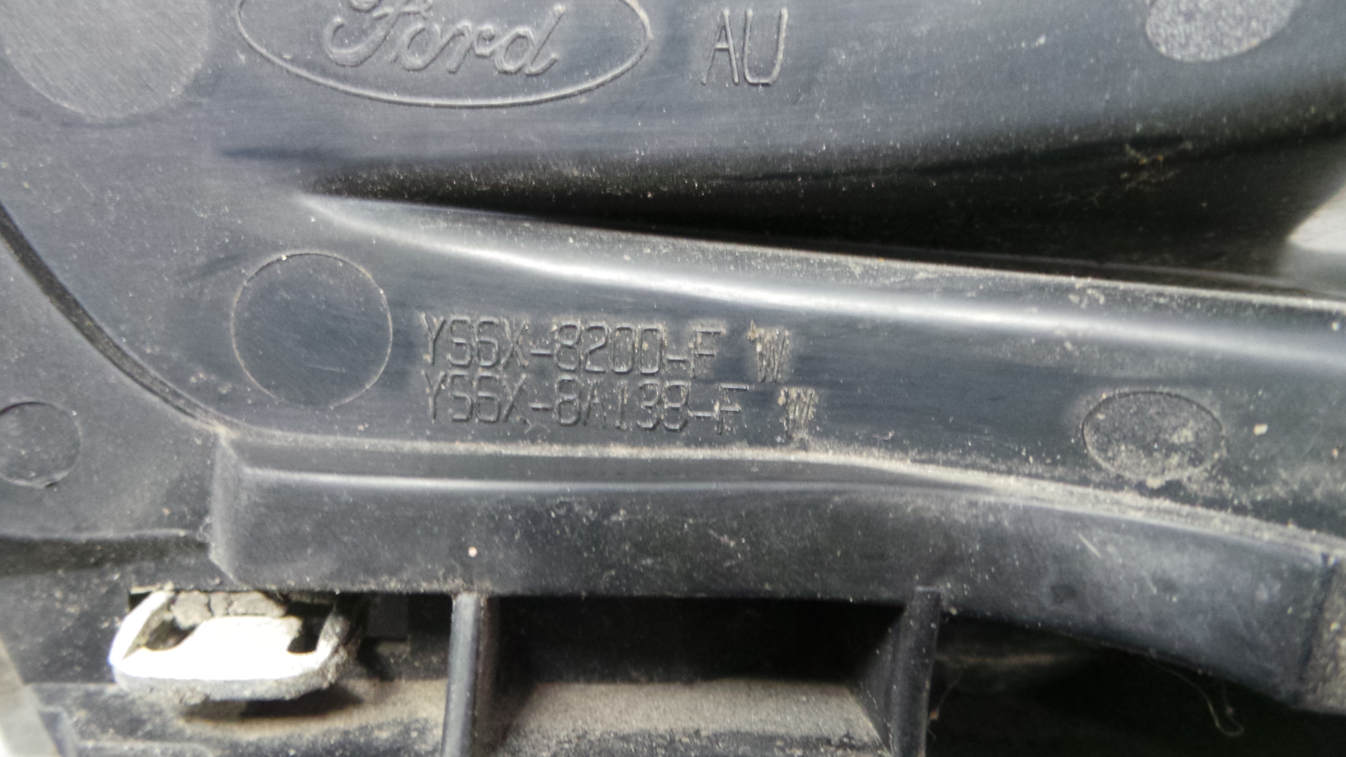 Grelha da Frente YS6X-8200-FW - FORD FIESTA V (JH_, JD_)-33639092