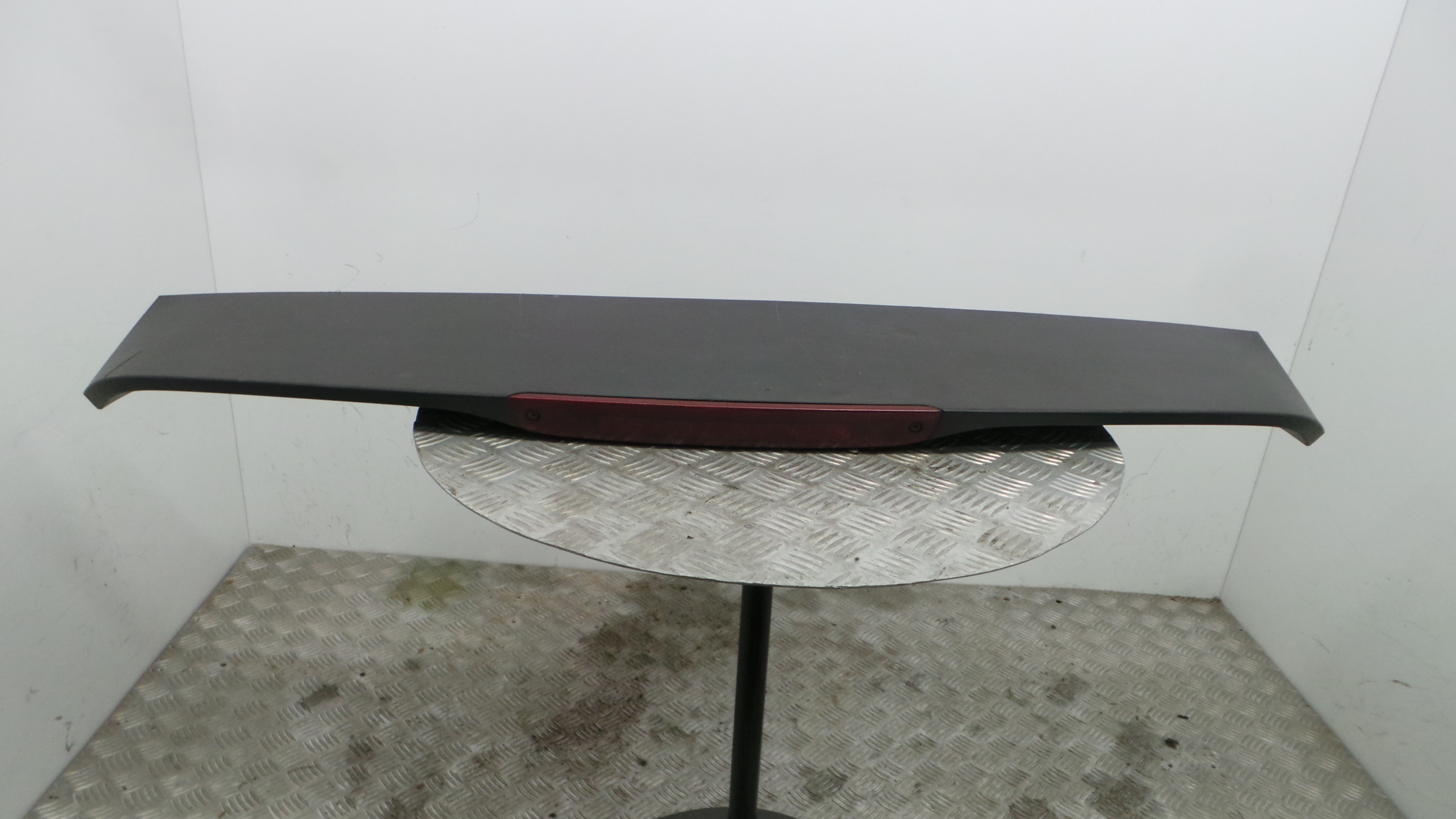 Aleron traseiro 4M51-A44210-AH - FORD FOCUS I (DAW, DBW)-33639108