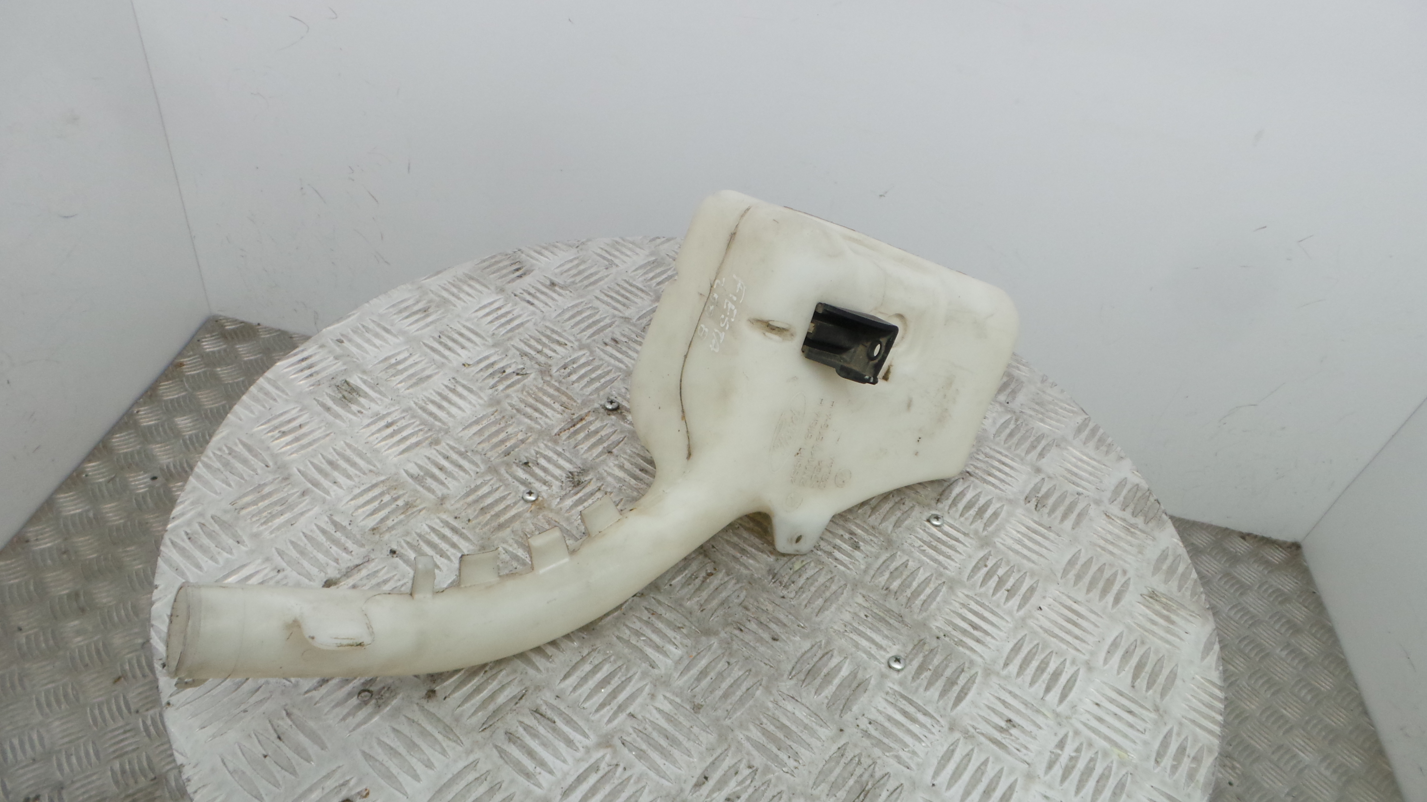 Deposito Reservatório Limpa Vidros Para Brisas 2S61-17618-AH - FORD FIESTA V (JH_, JD_)-33639375