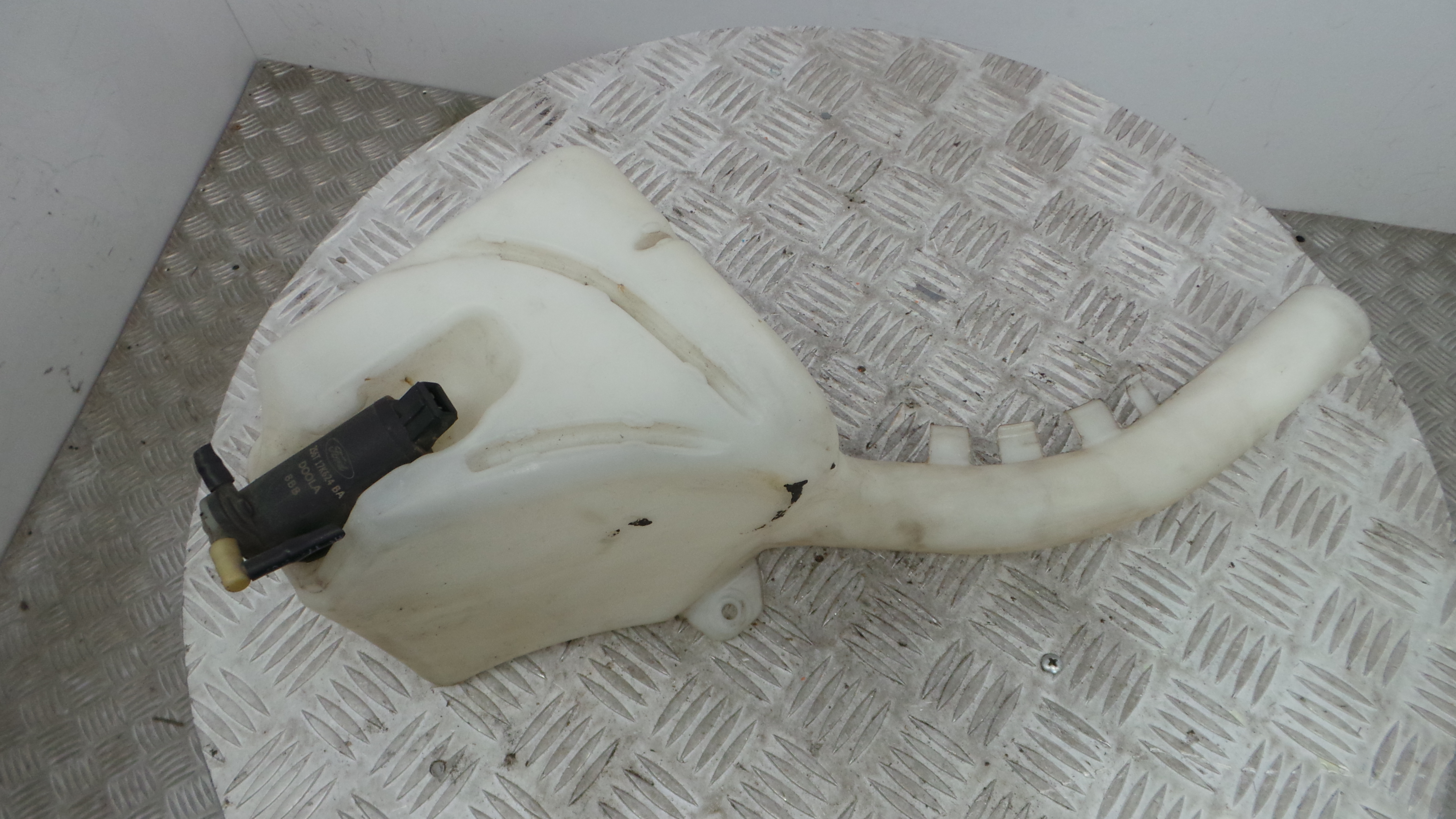 Deposito Reservatório Limpa Vidros Para Brisas 2S61-17618-AH - FORD FIESTA V (JH_, JD_)-33639375