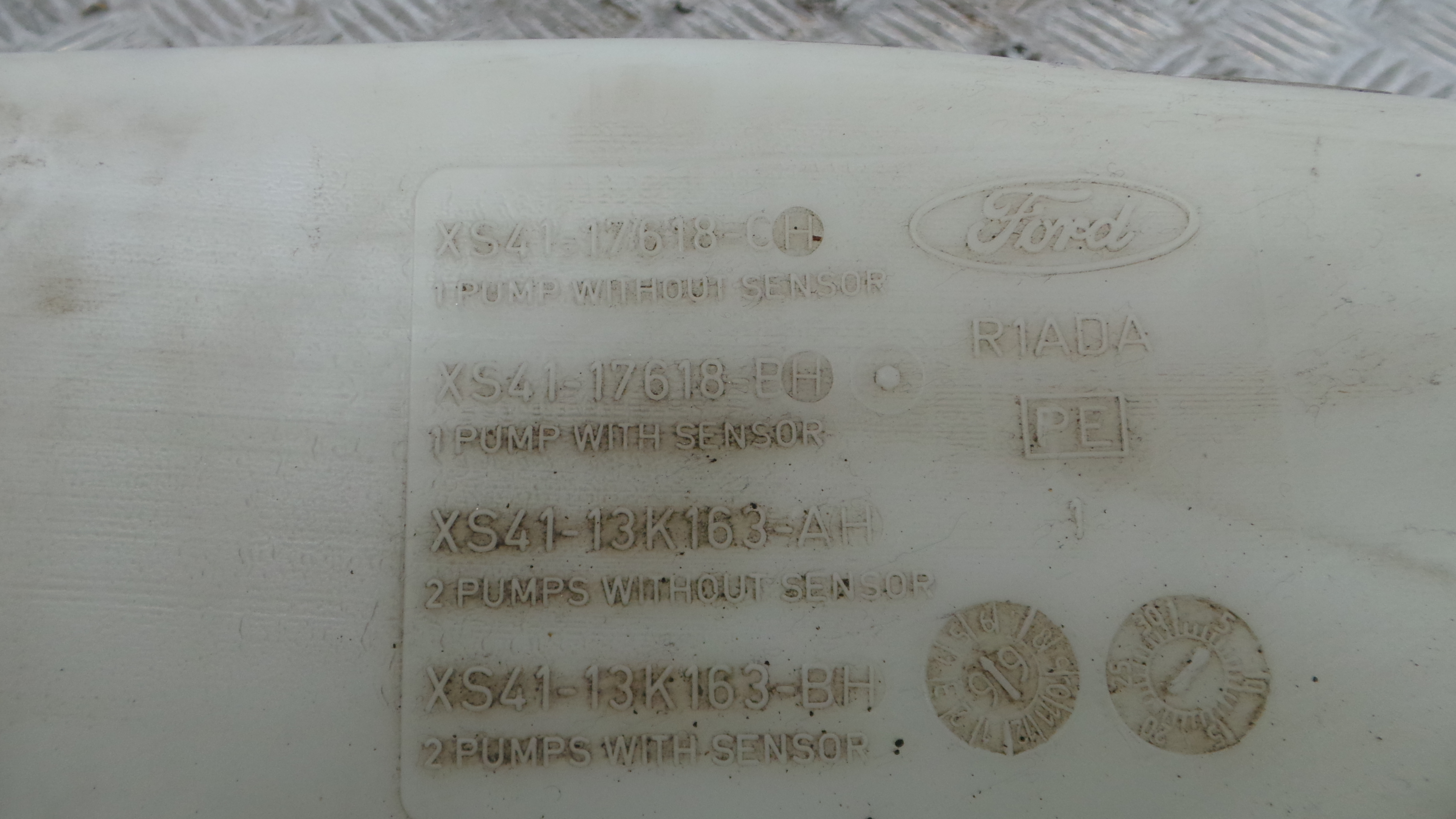 Deposito Reservatório Limpa Vidros Para Brisas XS41-17618-CH - FORD FOCUS I (DAW, DBW)-33639409