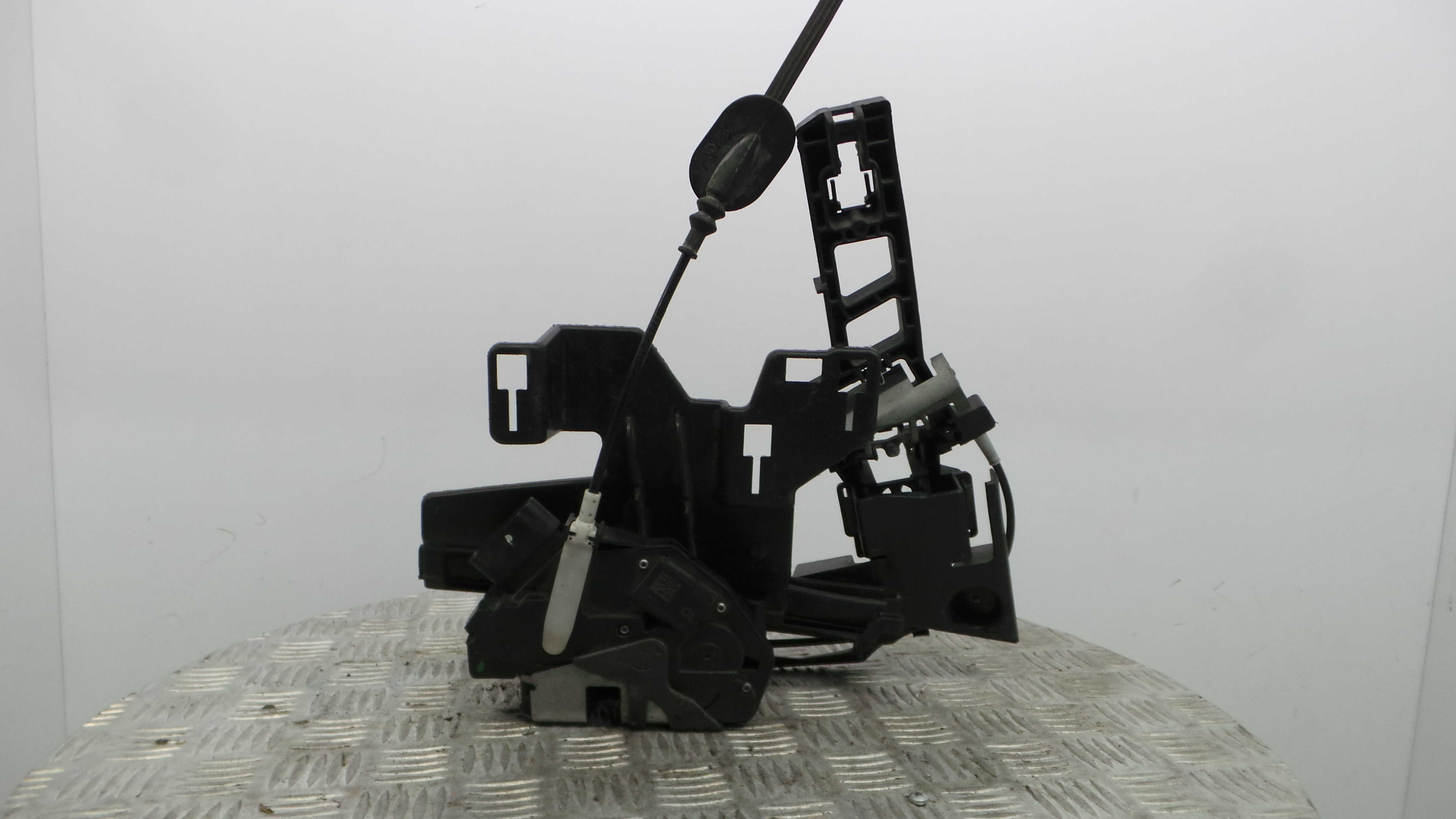 Fecho da Porta Frente Dto 8A6A-A21812-BD - FORD FIESTA VI (CB1, CCN)-33639520 Fecho da Porta Frente Dto 8A6A-A21812-BD - FORD FIESTA VI (CB1, CCN)-33639520