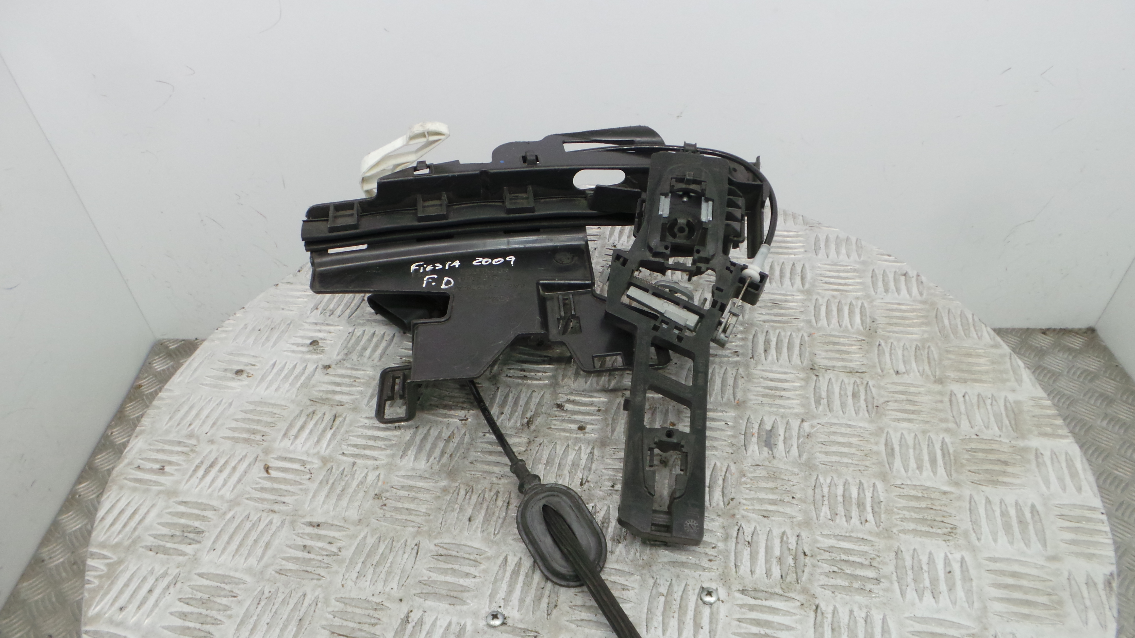 Fecho da Porta Frente Dto 8A6A-A21812-BD - FORD FIESTA VI (CB1, CCN)-33639520