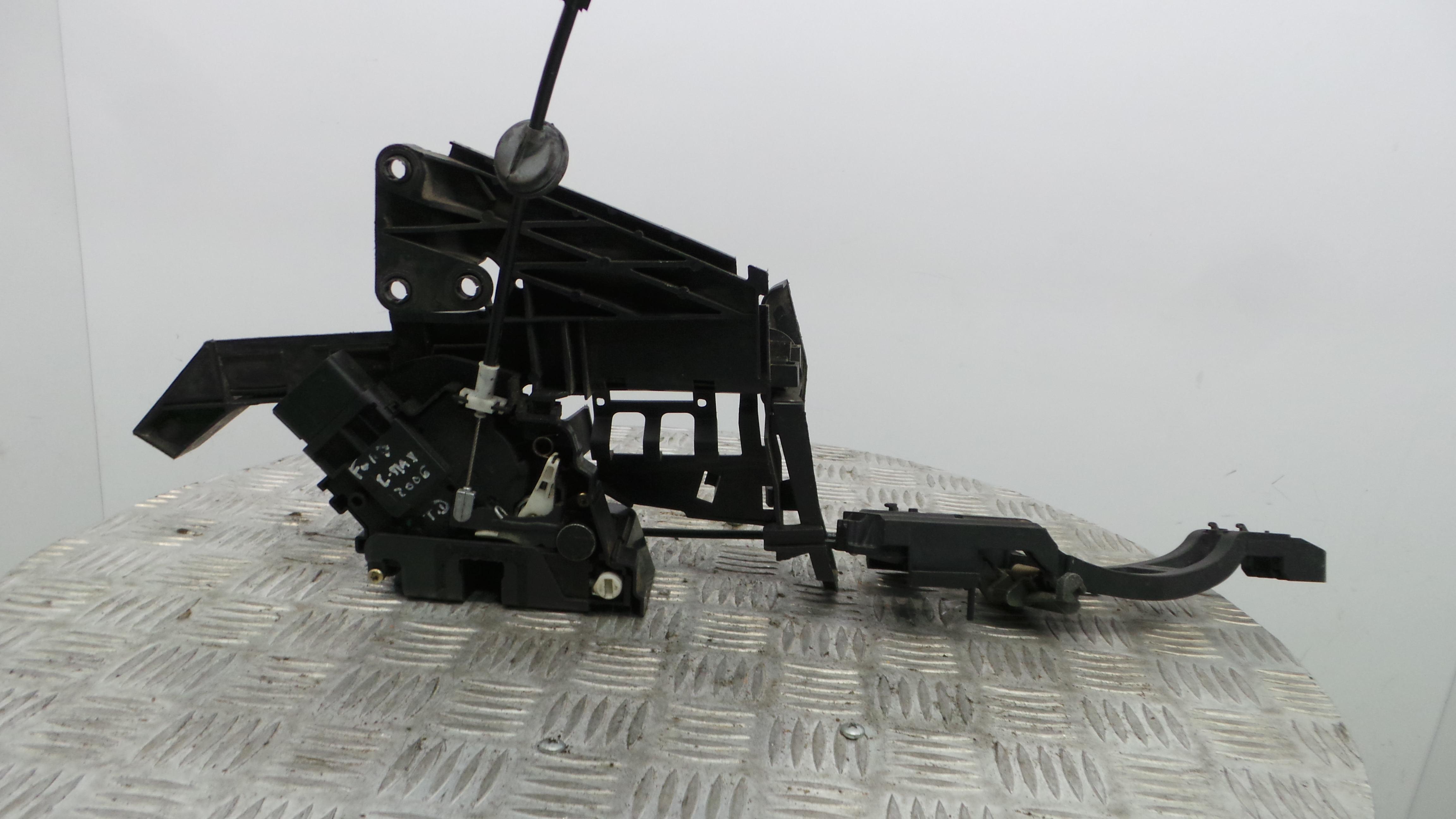 Fecho da Porta Trás Dto 3M5A-R26412-BN - FORD FOCUS C-MAX (DM2)-33639527