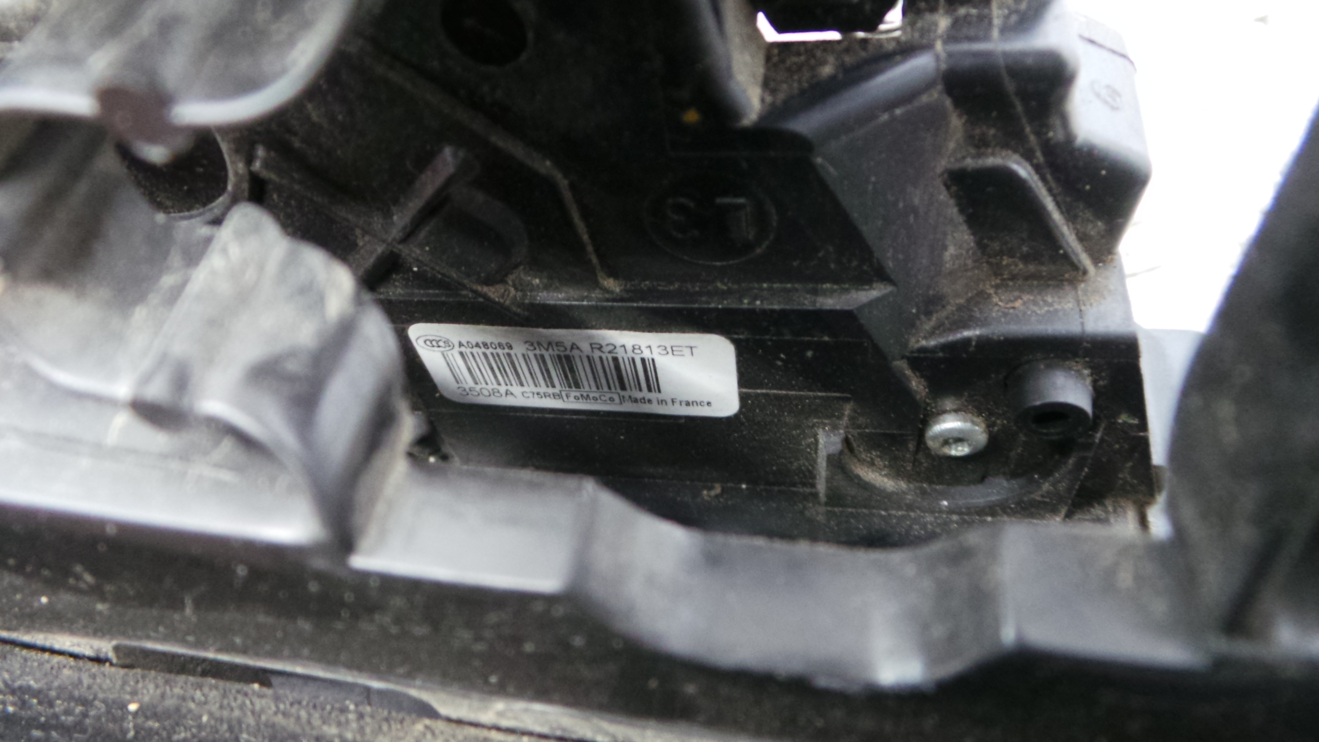 Fecho da Porta Frente Esq 3M5A-R21813-ET - FORD FOCUS II (DA_, HCP, DP)-33639542