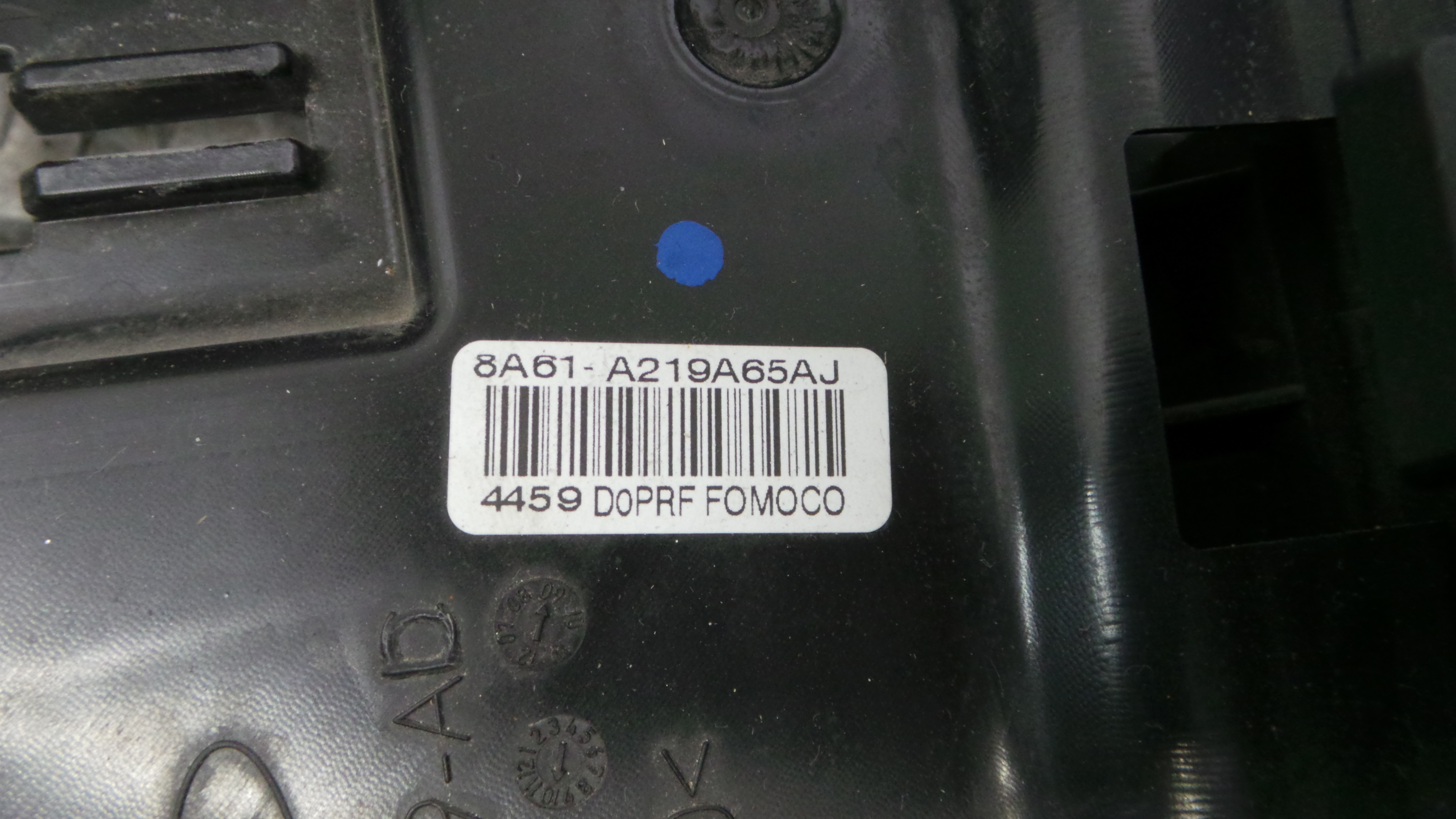Fecho da Porta Frente Esq 8A6A-A21813-AE - FORD FIESTA VI (CB1, CCN)-33639554