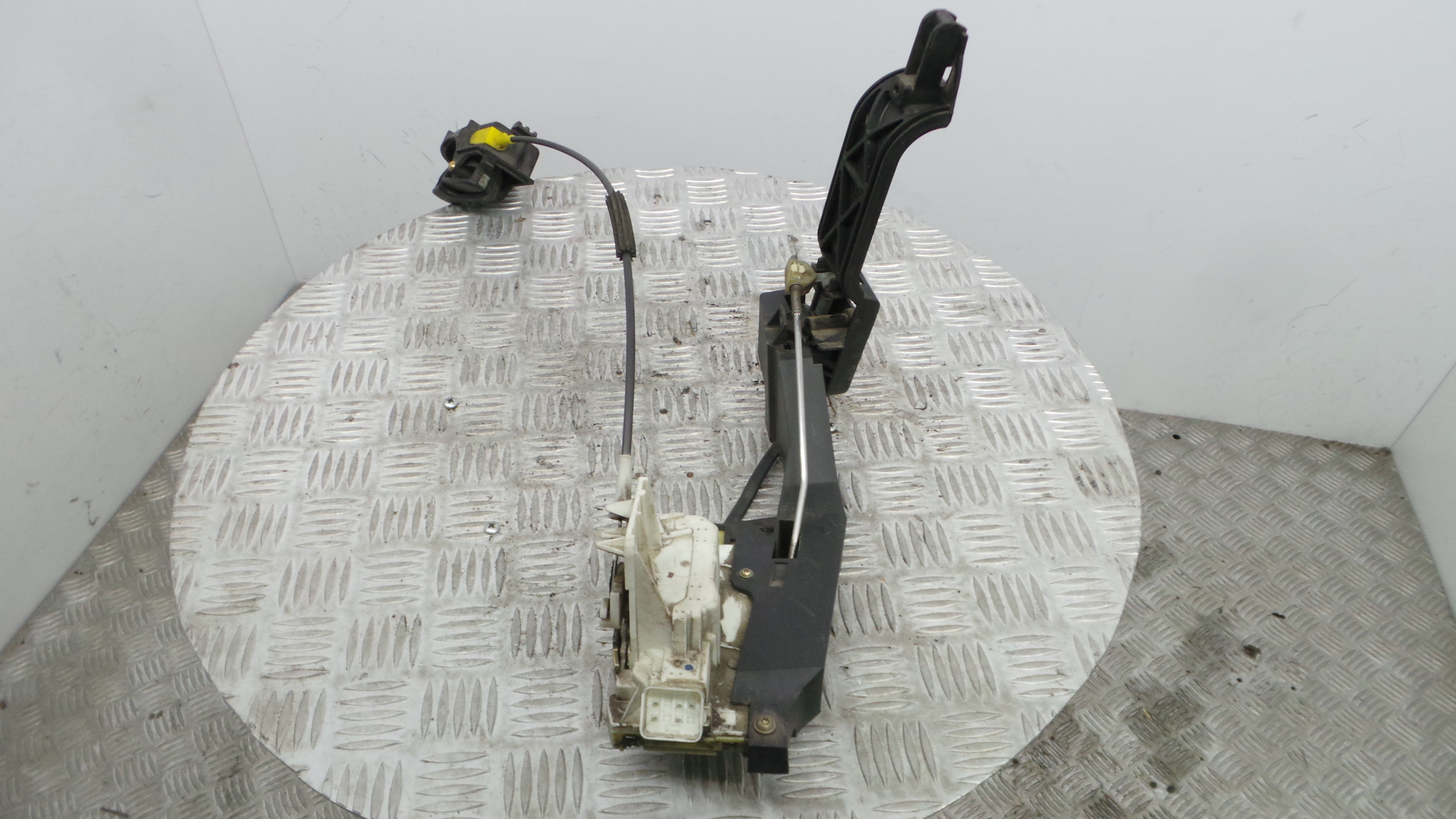 Fecho da Porta Frente Esq XS41-A21813-CF - FORD FOCUS I Clipper (DNW), FOCUS I Turnier (DNW)-33639561