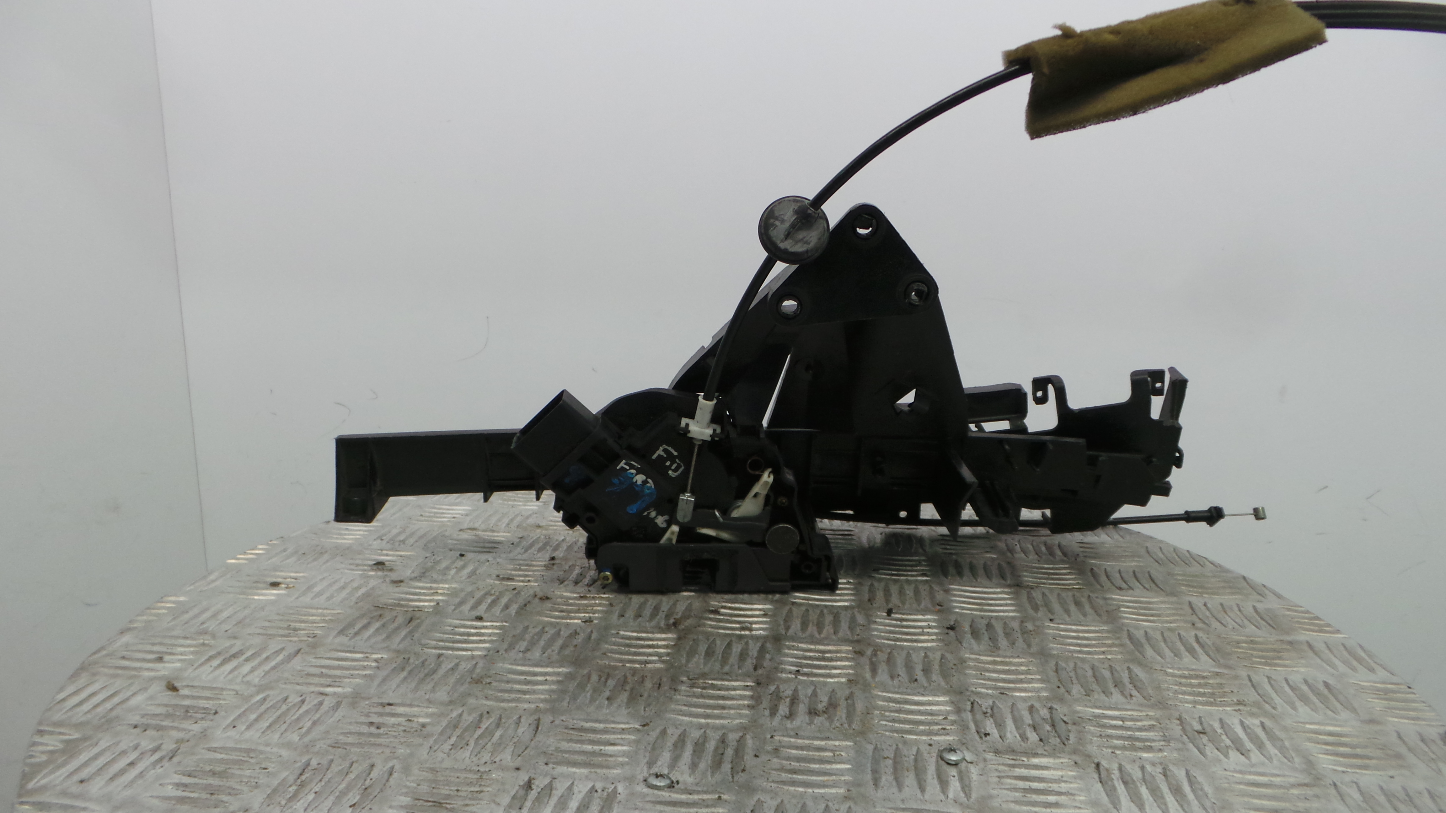 Fecho da Porta Frente Dto 3M51-R21812-AJ - FORD FOCUS II (DA_, HCP, DP)-33639589