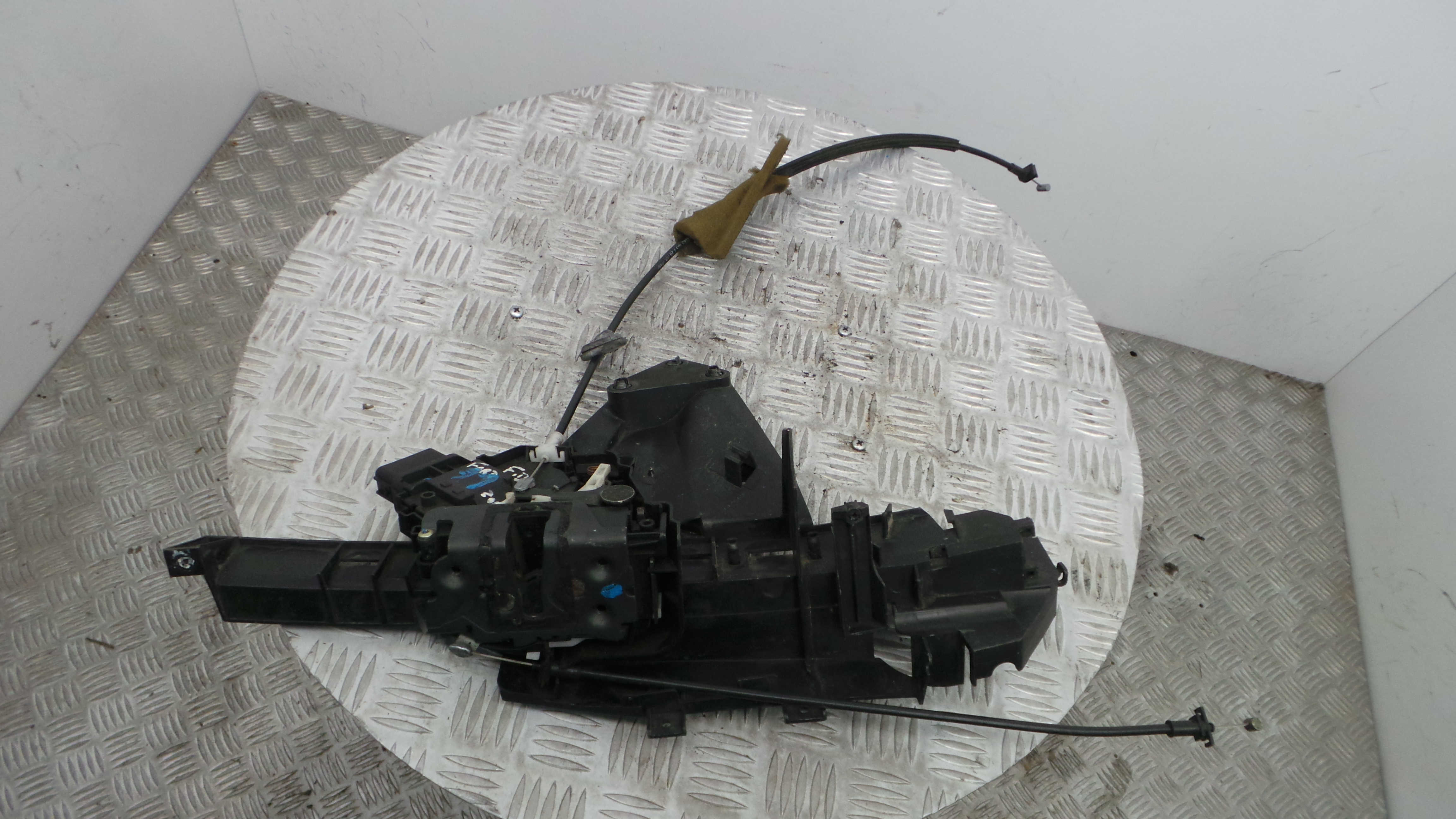 Fecho da Porta Frente Dto 3M51-R21812-AJ - FORD FOCUS II (DA_, HCP, DP)-33639589