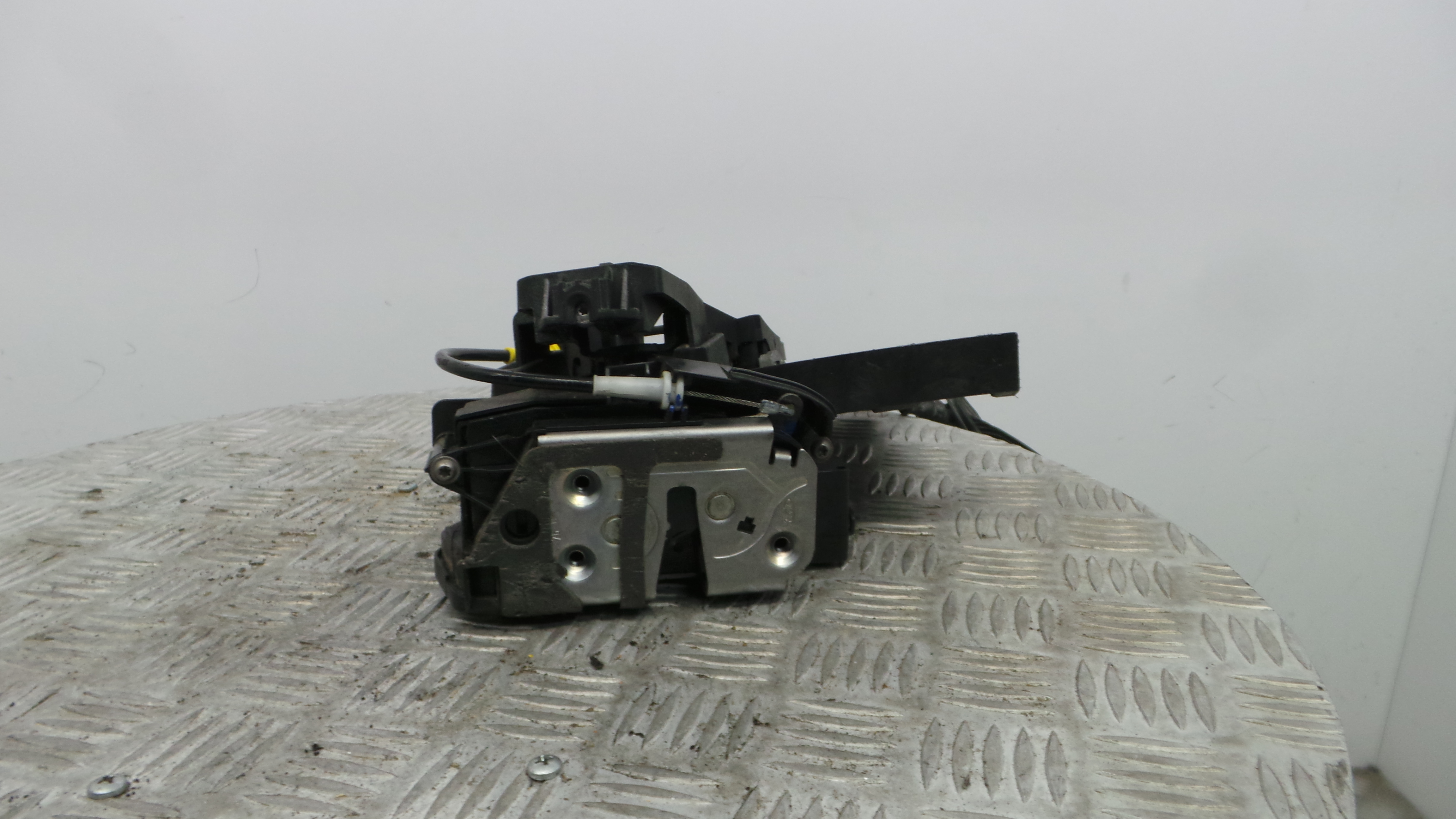 Fecho da Porta Trás Dto 8A6A-A26412-AD - FORD FIESTA VI (CB1, CCN)-33639645