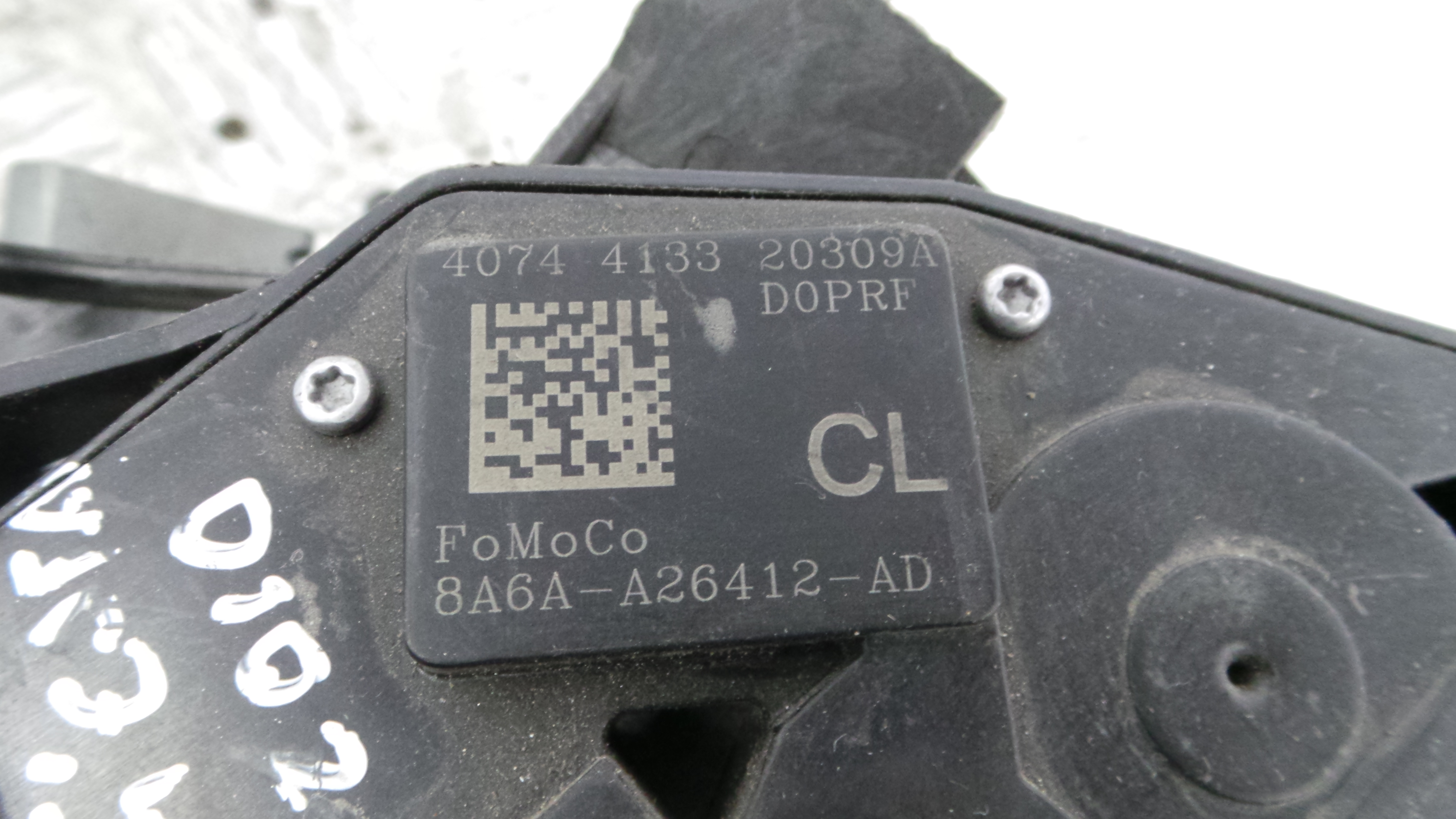 Fecho da Porta Trás Dto 8A6A-A26412-AD - FORD FIESTA VI (CB1, CCN)-33639645