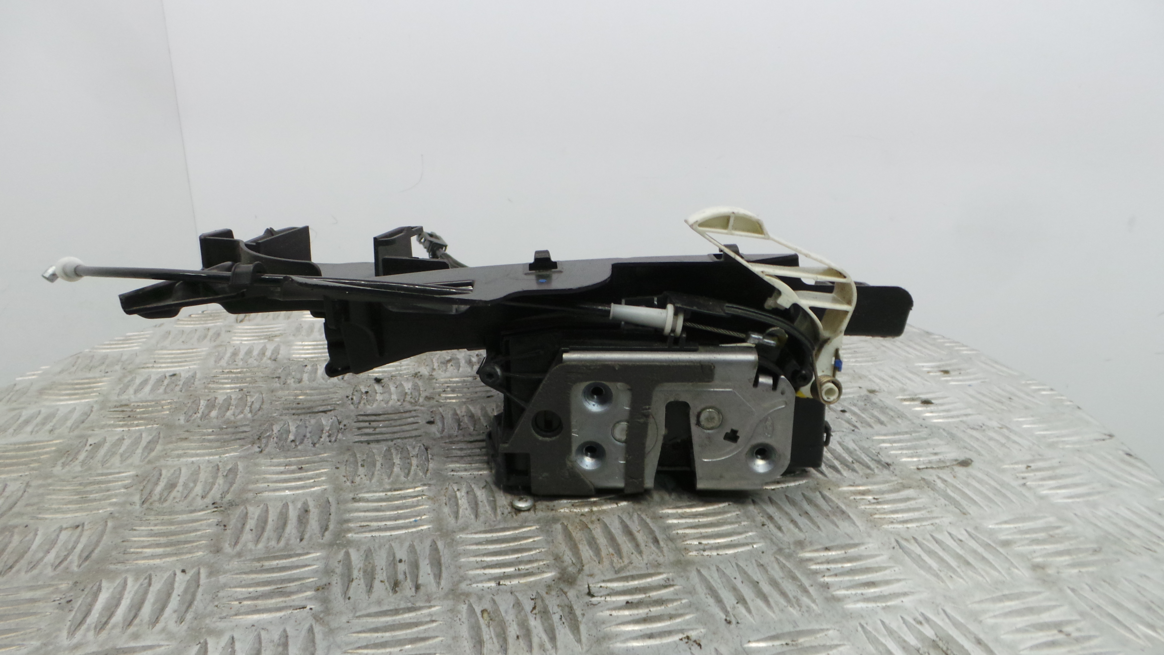 Fecho da Porta Frente Dto 8A6A-A21812-BD - FORD FIESTA VI (CB1, CCN)-33639652