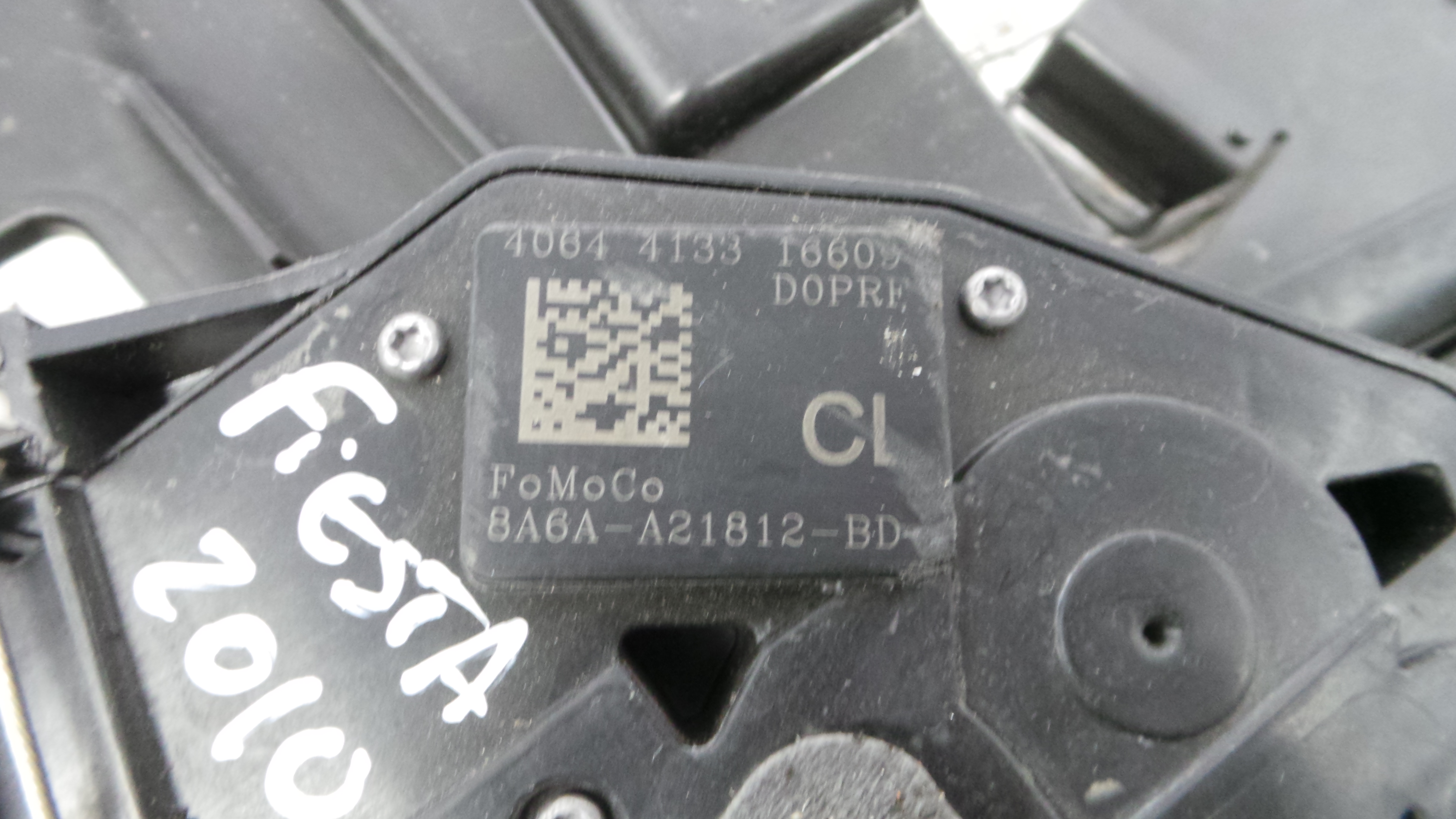 Fecho da Porta Frente Dto 8A6A-A21812-BD - FORD FIESTA VI (CB1, CCN)-33639652